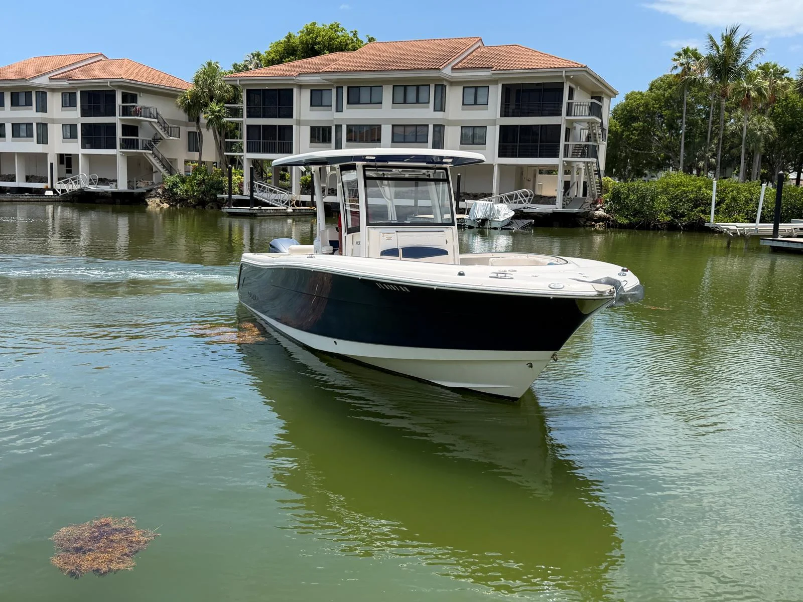2017 Robalo R302 CENTER CONSOLE Image Thumbnail #2