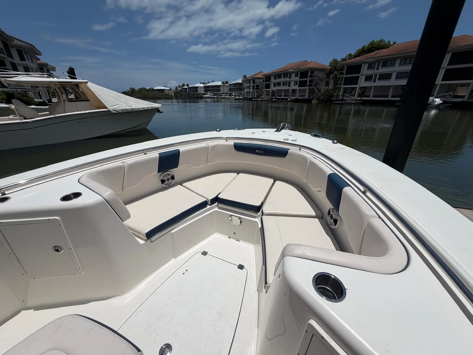 2017 Robalo R302 CENTER CONSOLE Image Thumbnail #15