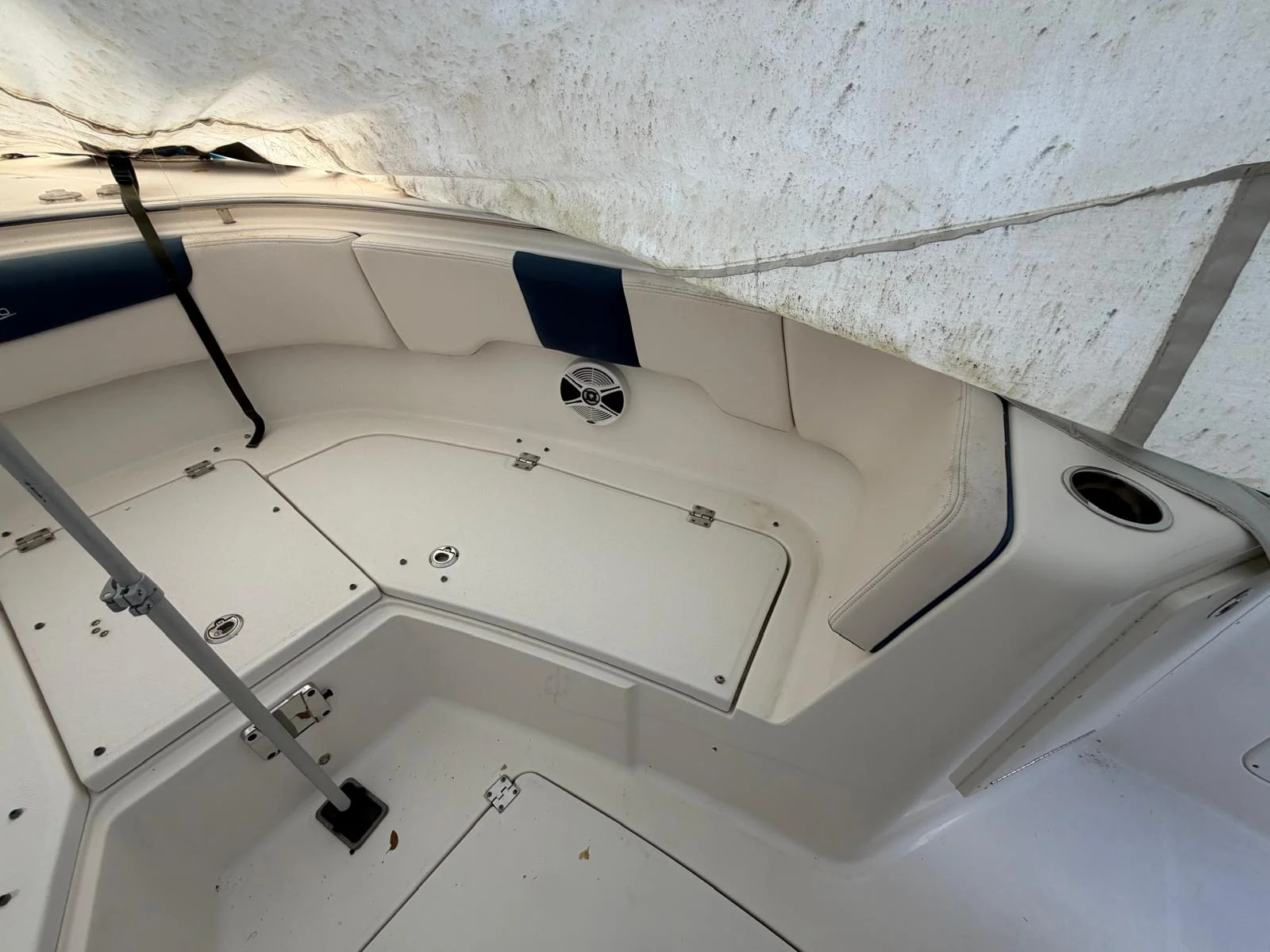 2017 Robalo R302 CENTER CONSOLE Image Thumbnail #6
