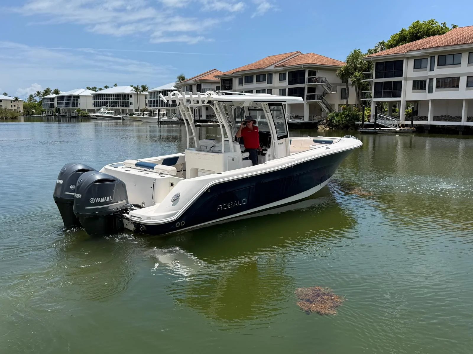 2017 Robalo R302 CENTER CONSOLE Image Thumbnail #10