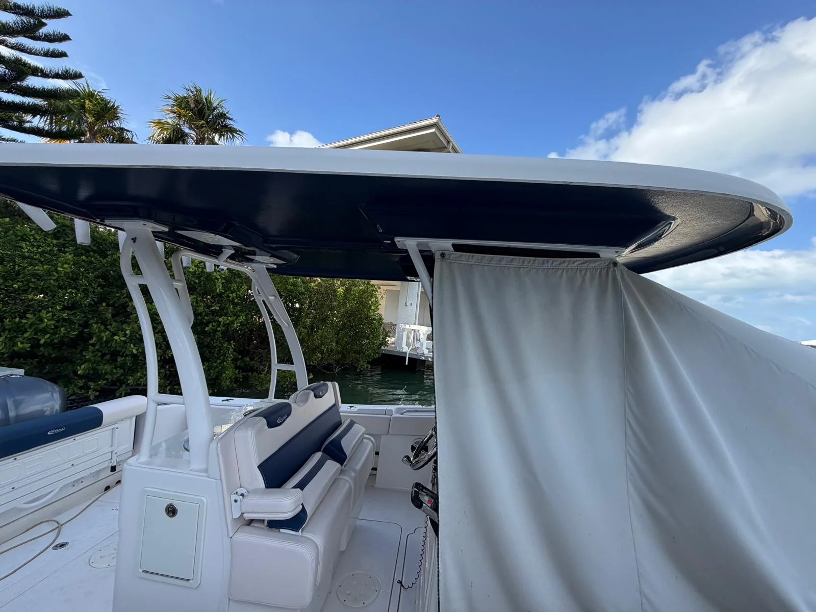 2017 Robalo R302 CENTER CONSOLE Image Thumbnail #2