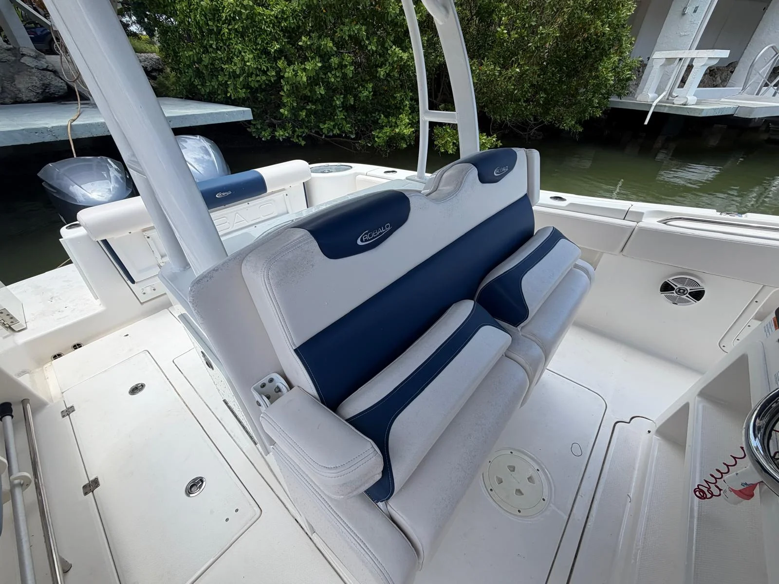 2017 Robalo R302 CENTER CONSOLE Image Thumbnail #20