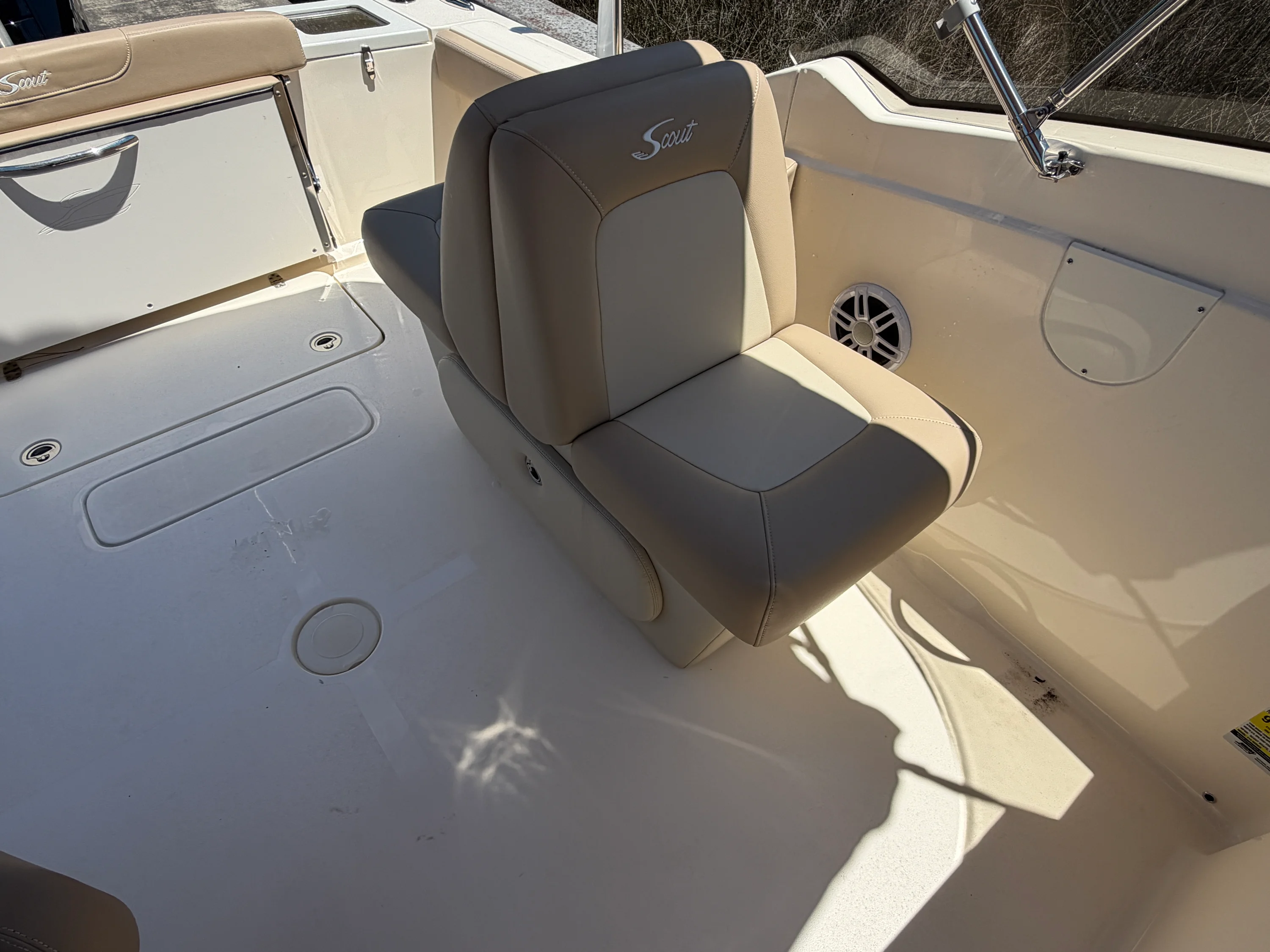 2024 Scout 215 DORADO Image Thumbnail #8