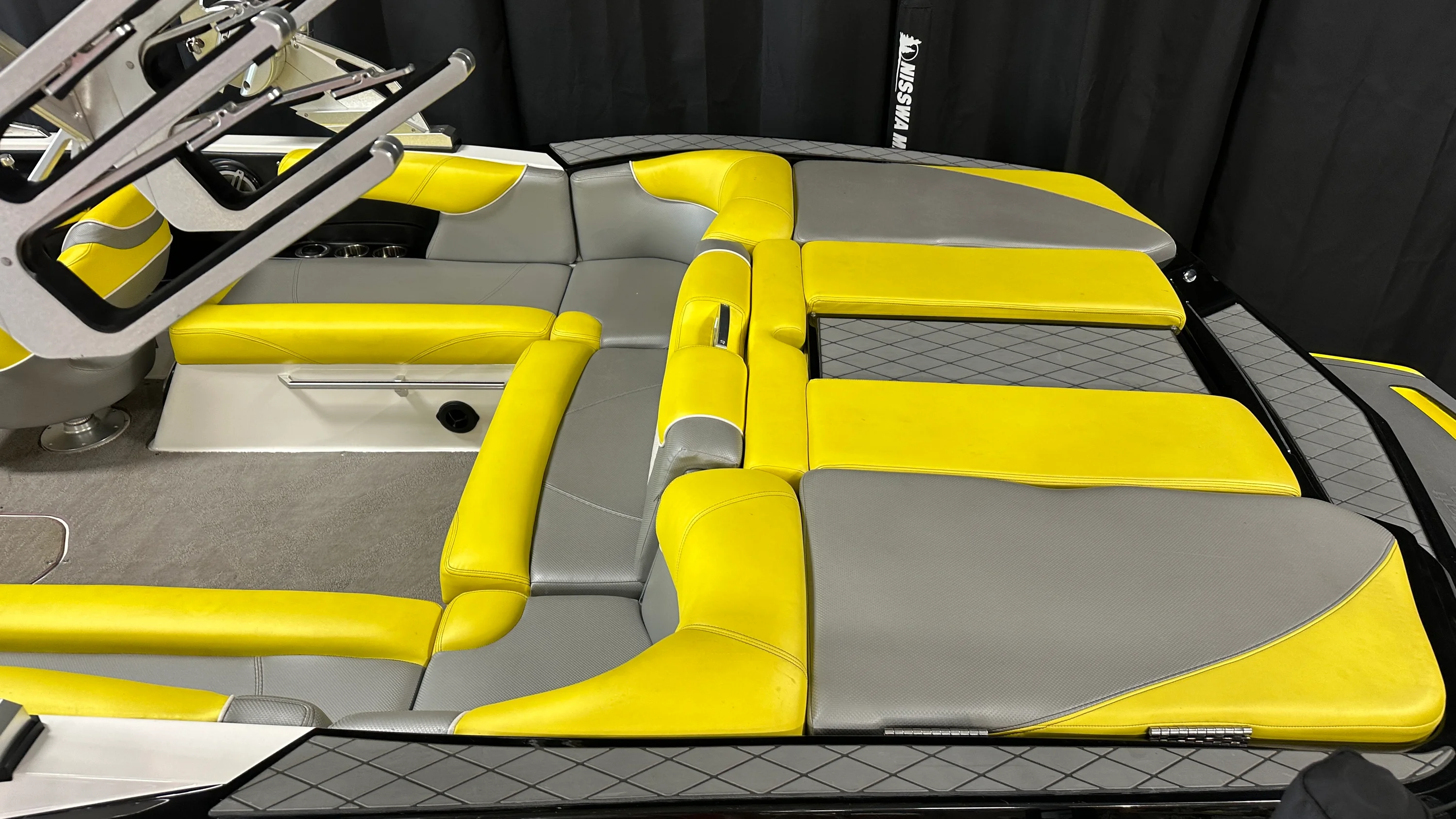 2015 Mastercraft X30 Image Thumbnail #3