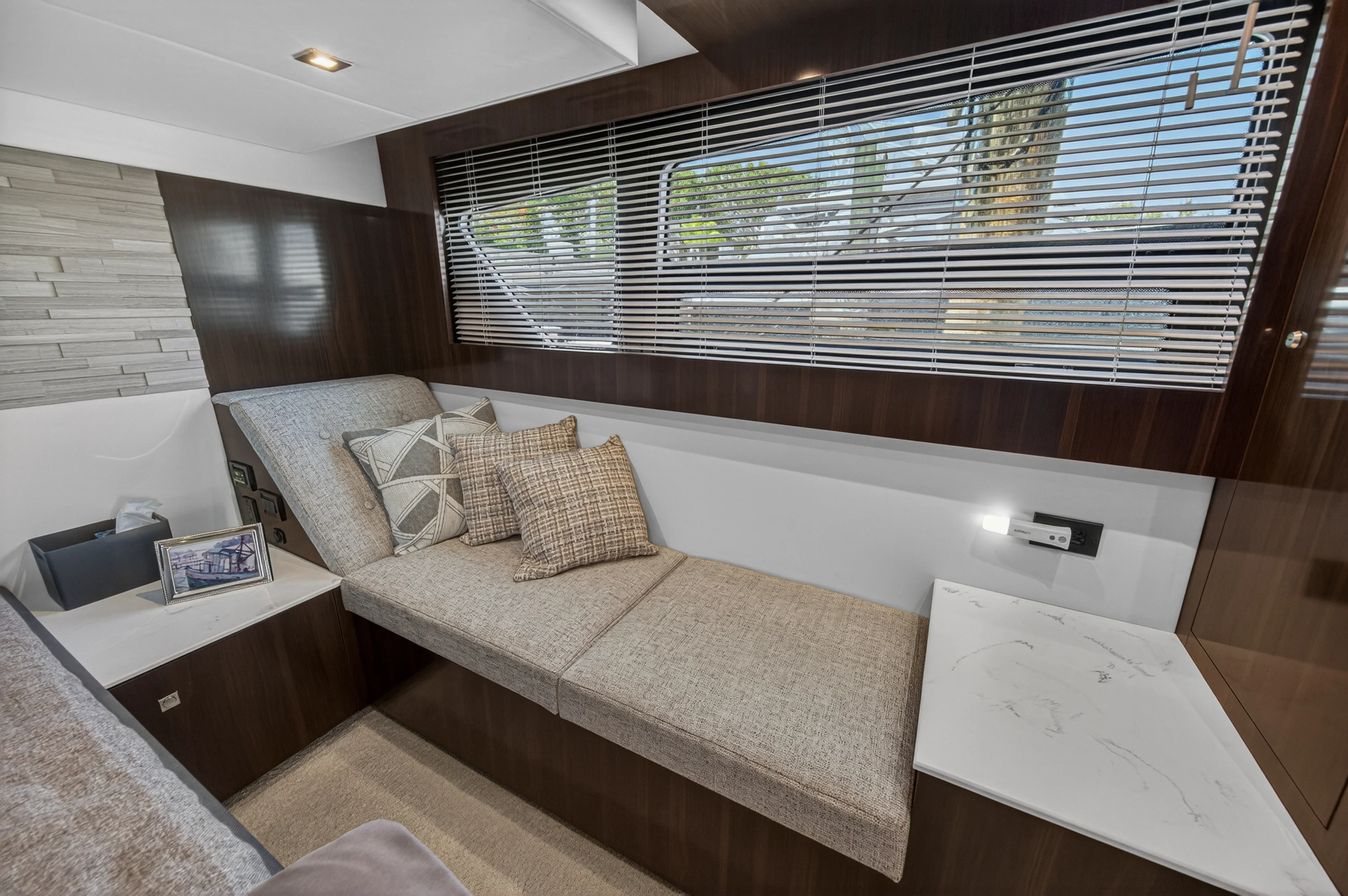 2023 Cruisers Yachts 50 CANTIUS Image Thumbnail #88