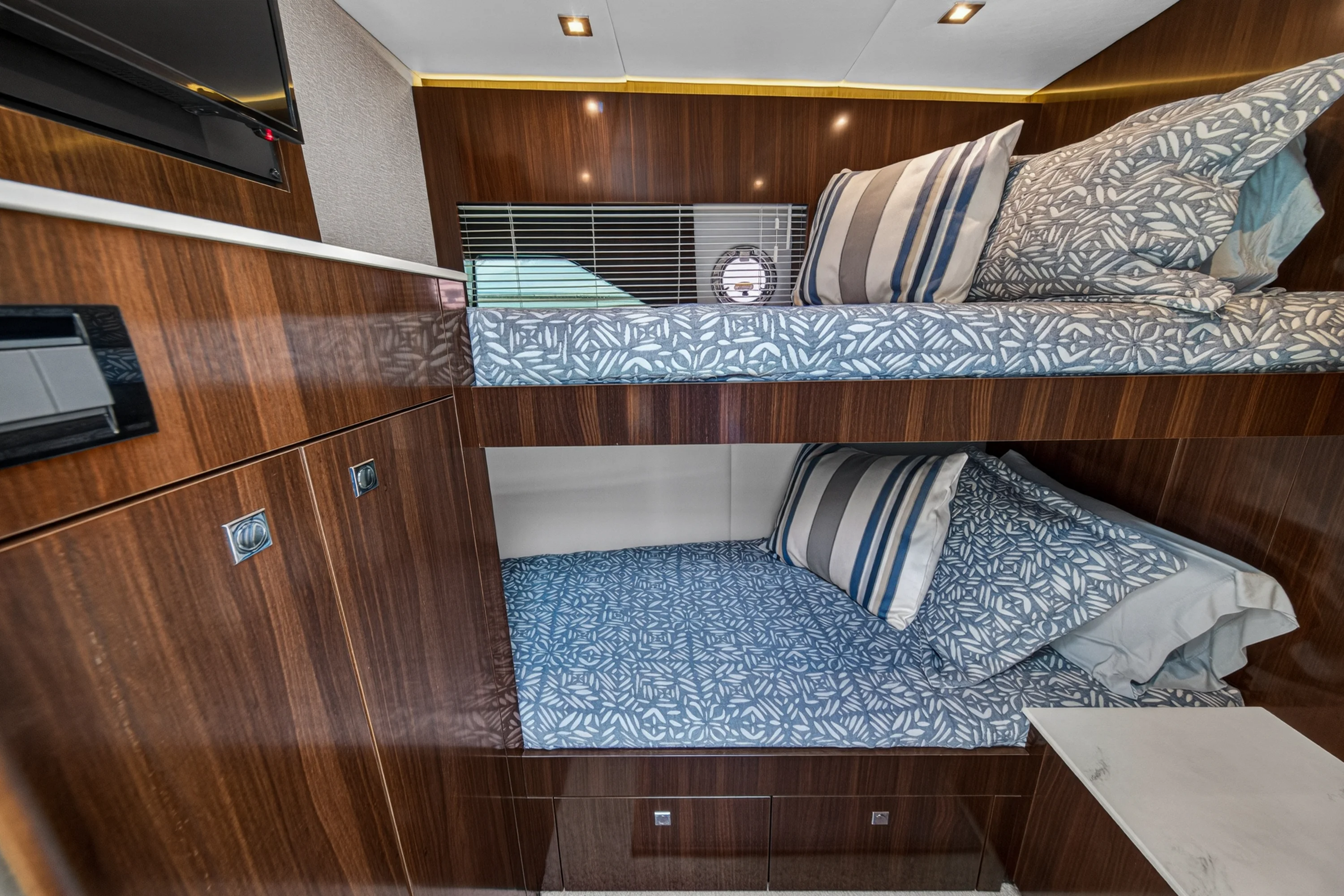 2023 Cruisers Yachts 50 CANTIUS Image Thumbnail #73