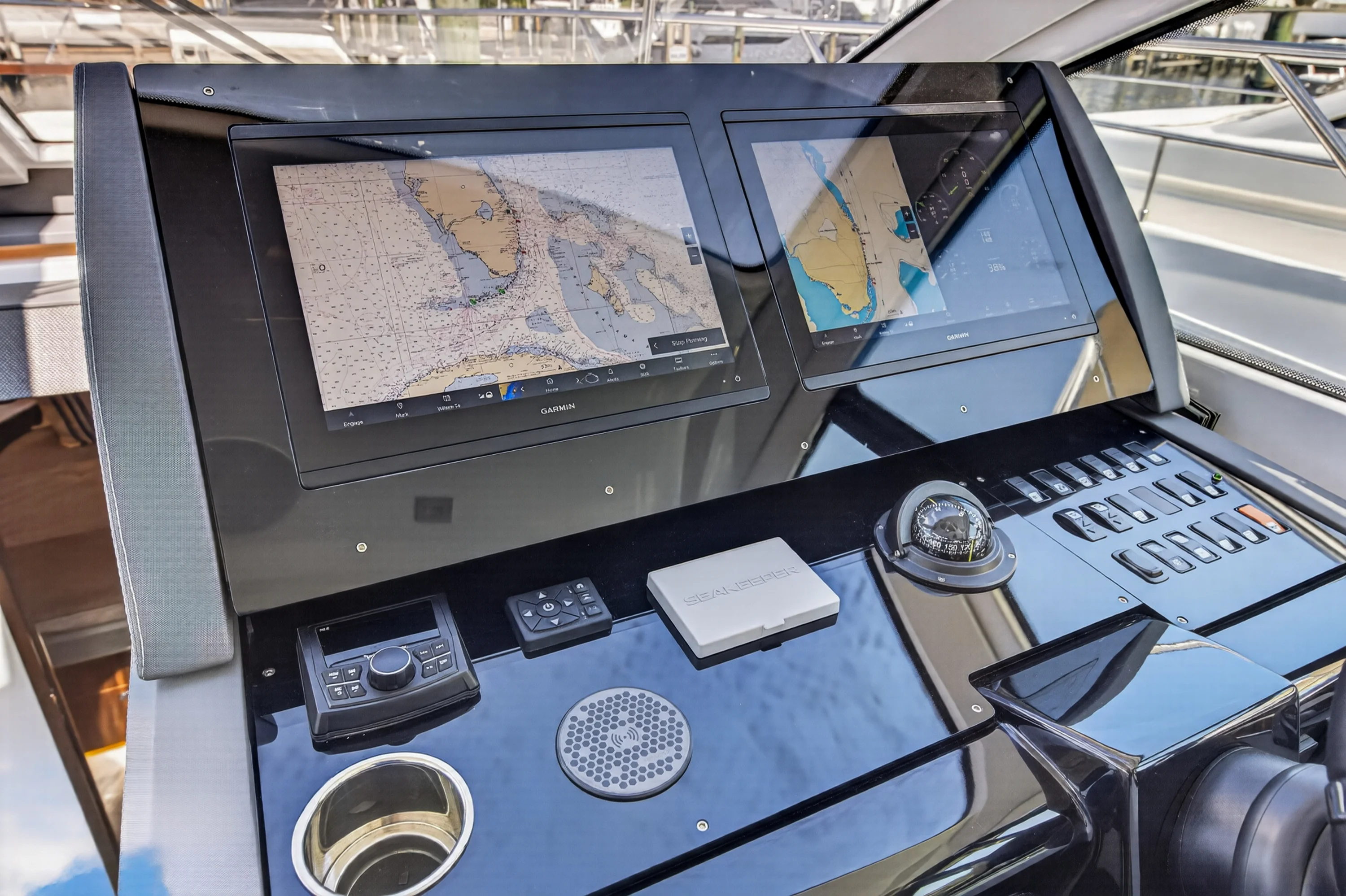 2023 Cruisers Yachts 50 CANTIUS Image Thumbnail #56