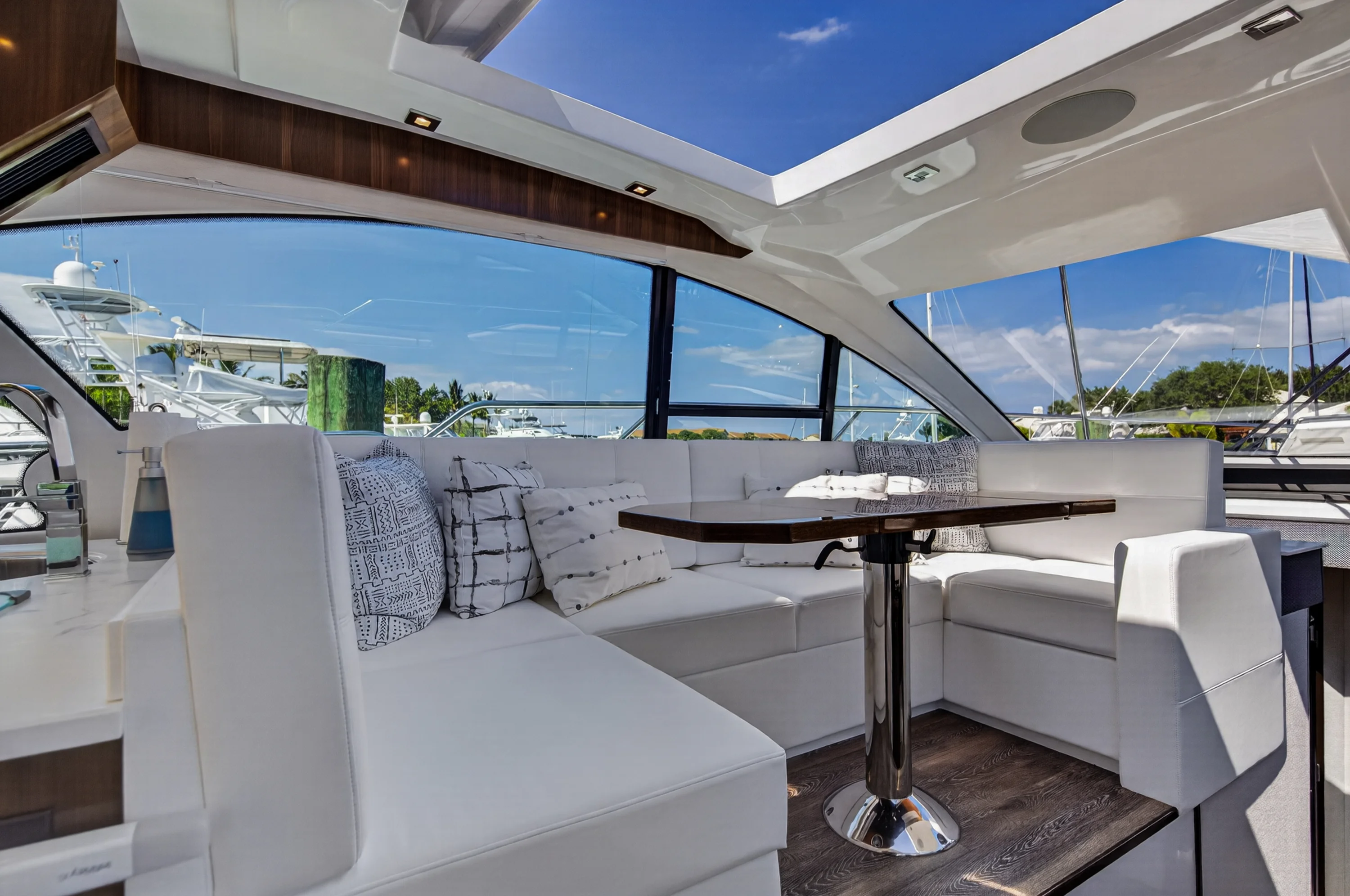 2023 Cruisers Yachts 50 CANTIUS Image Thumbnail #48