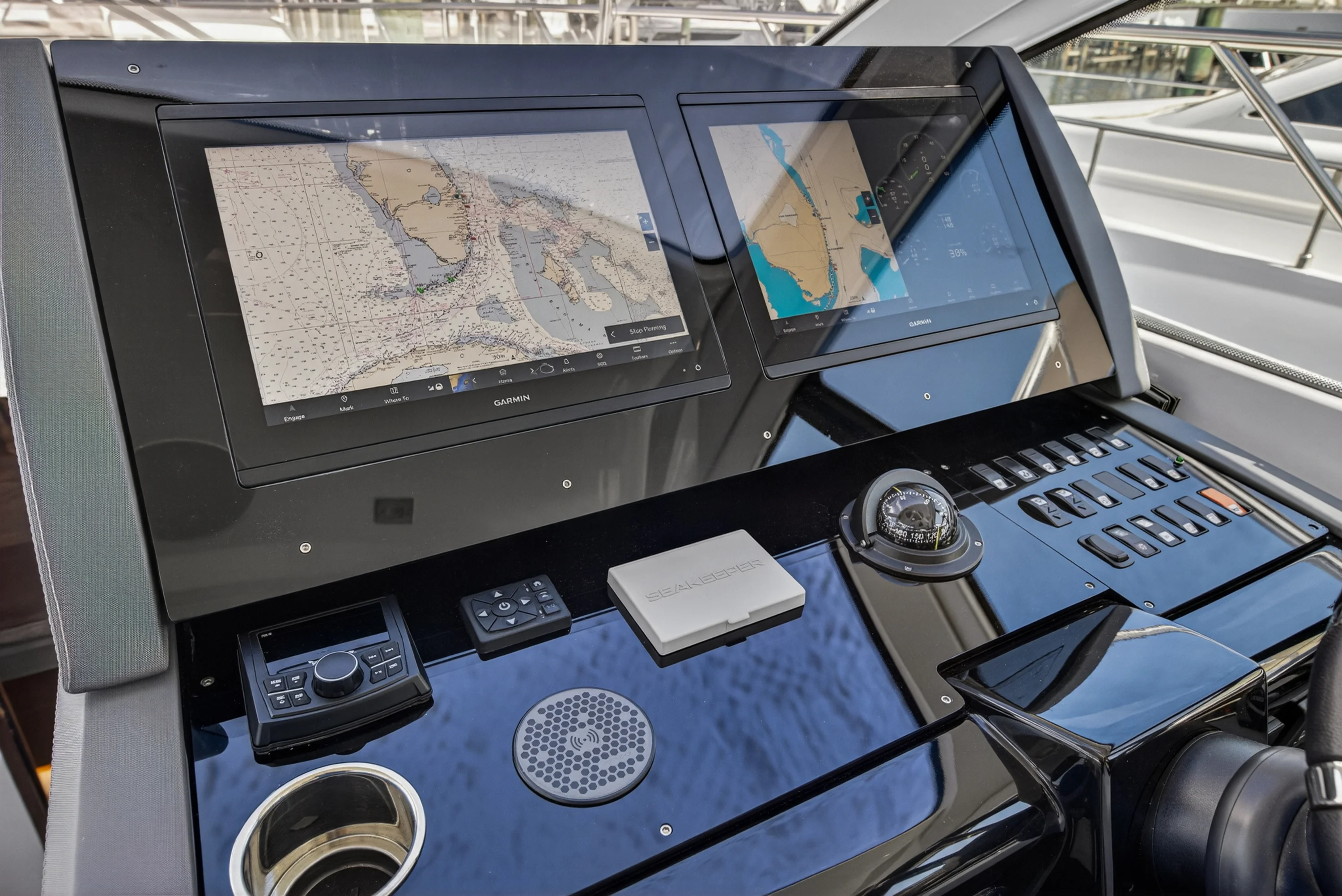 2023 Cruisers Yachts 50 CANTIUS Image Thumbnail #55