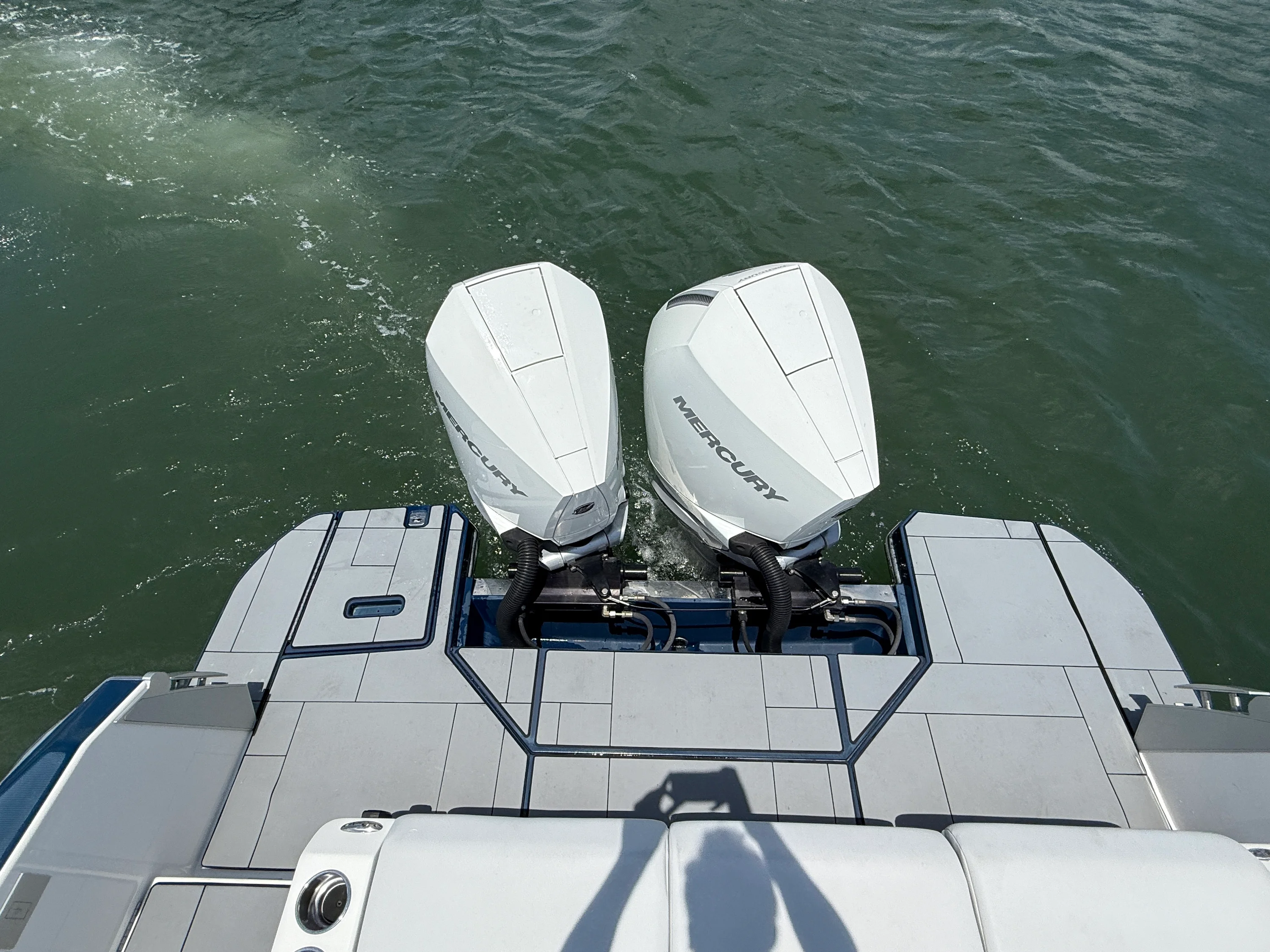 2021 Aviara AV32 Outboard Image Thumbnail #7