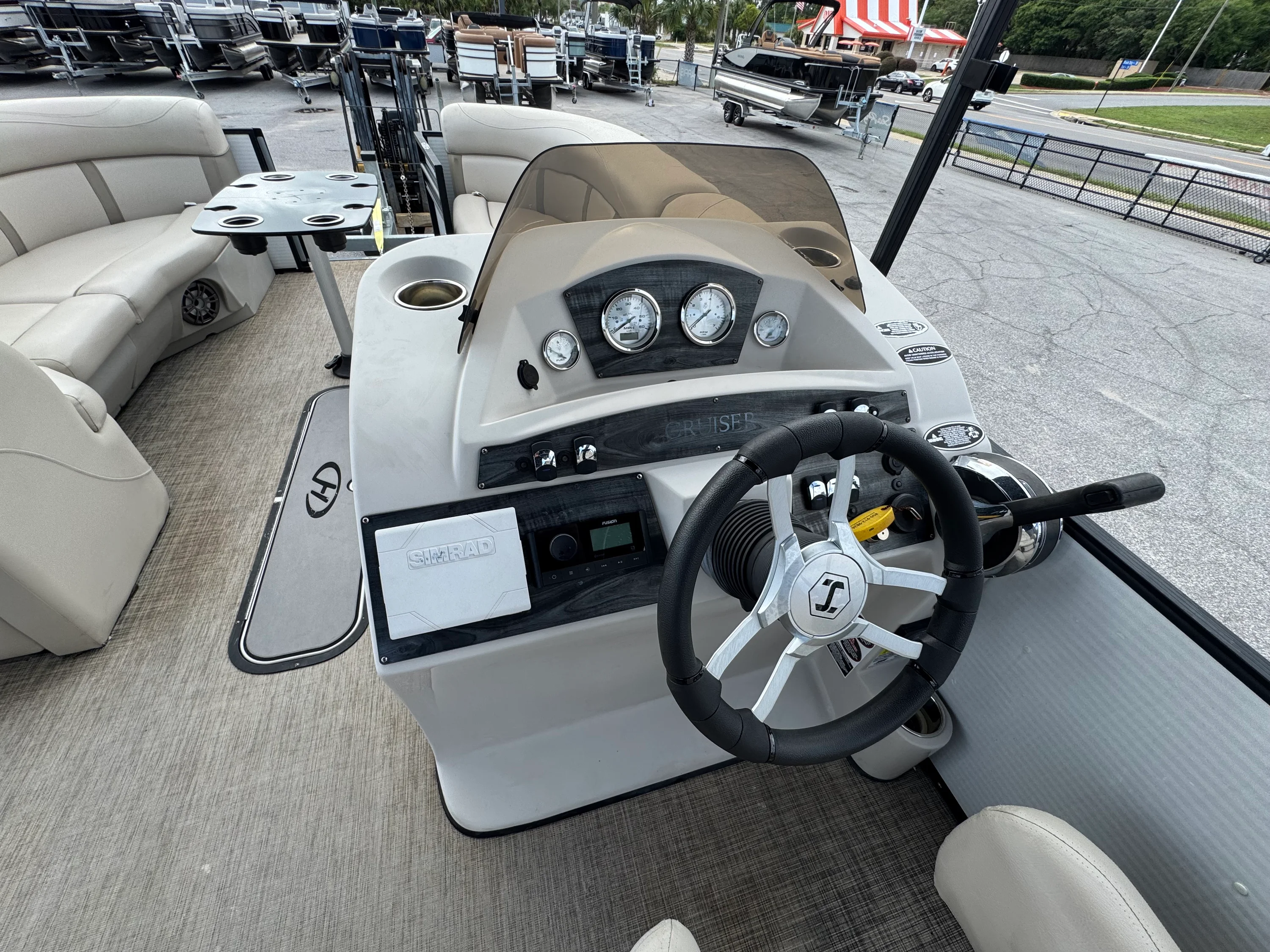 2020 Harris 230 CRUISER Image Thumbnail #12