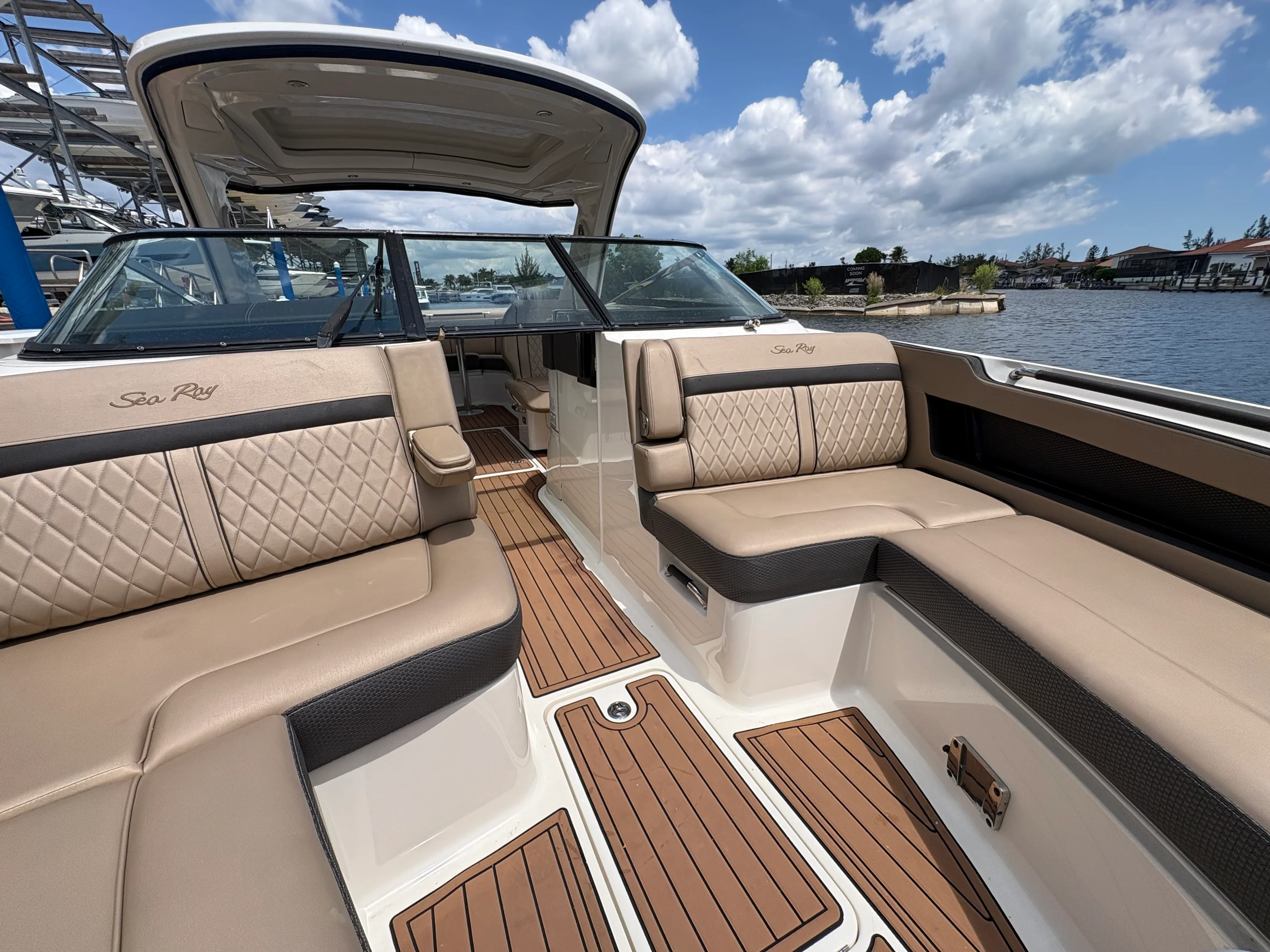 2018 Sea Ray 310 SLX OB Image Thumbnail #28