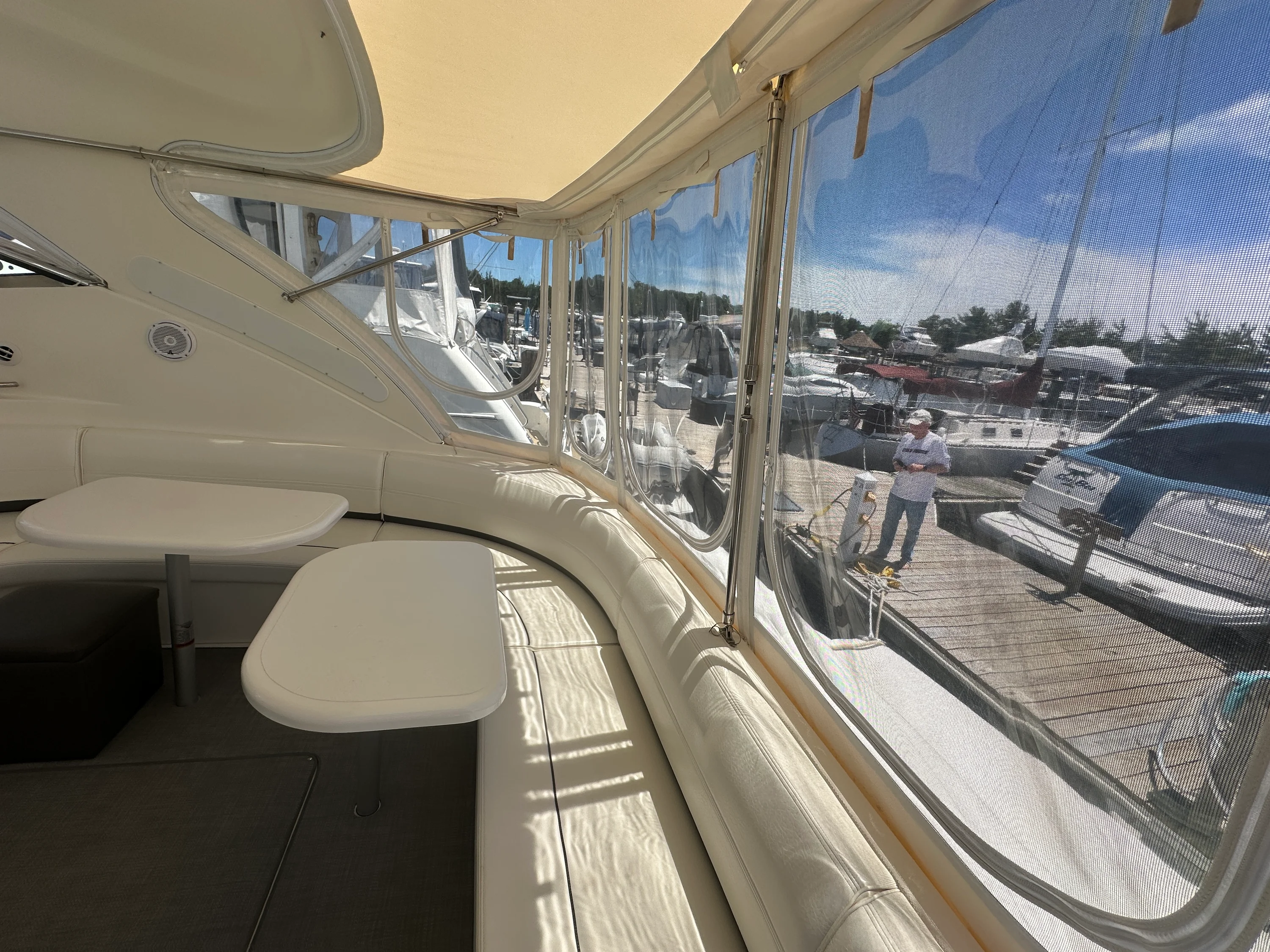 2007 Cruisers Yachts 520 EXPRESS Image Thumbnail #16