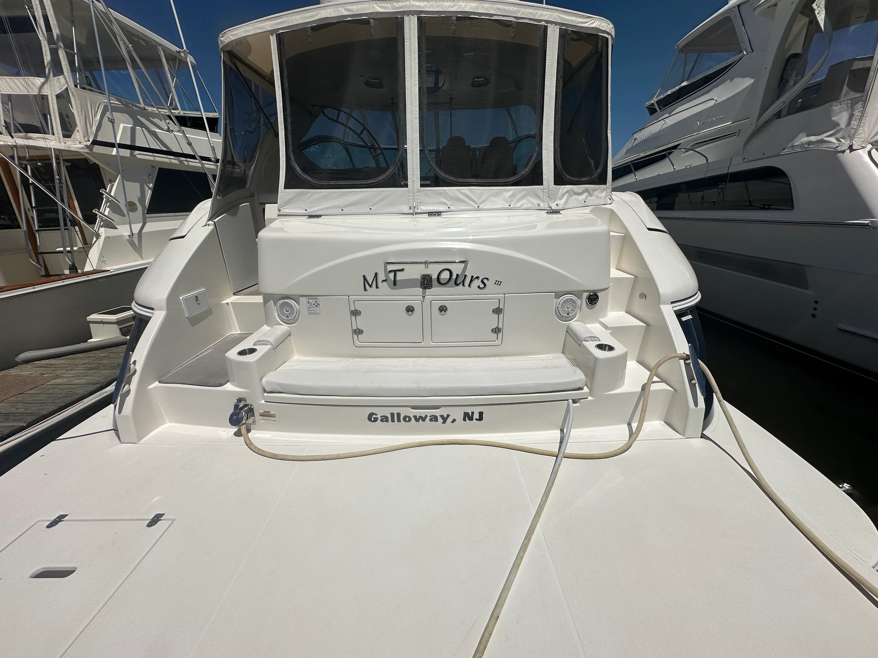 2007 Cruisers Yachts 520 EXPRESS Image Thumbnail #7