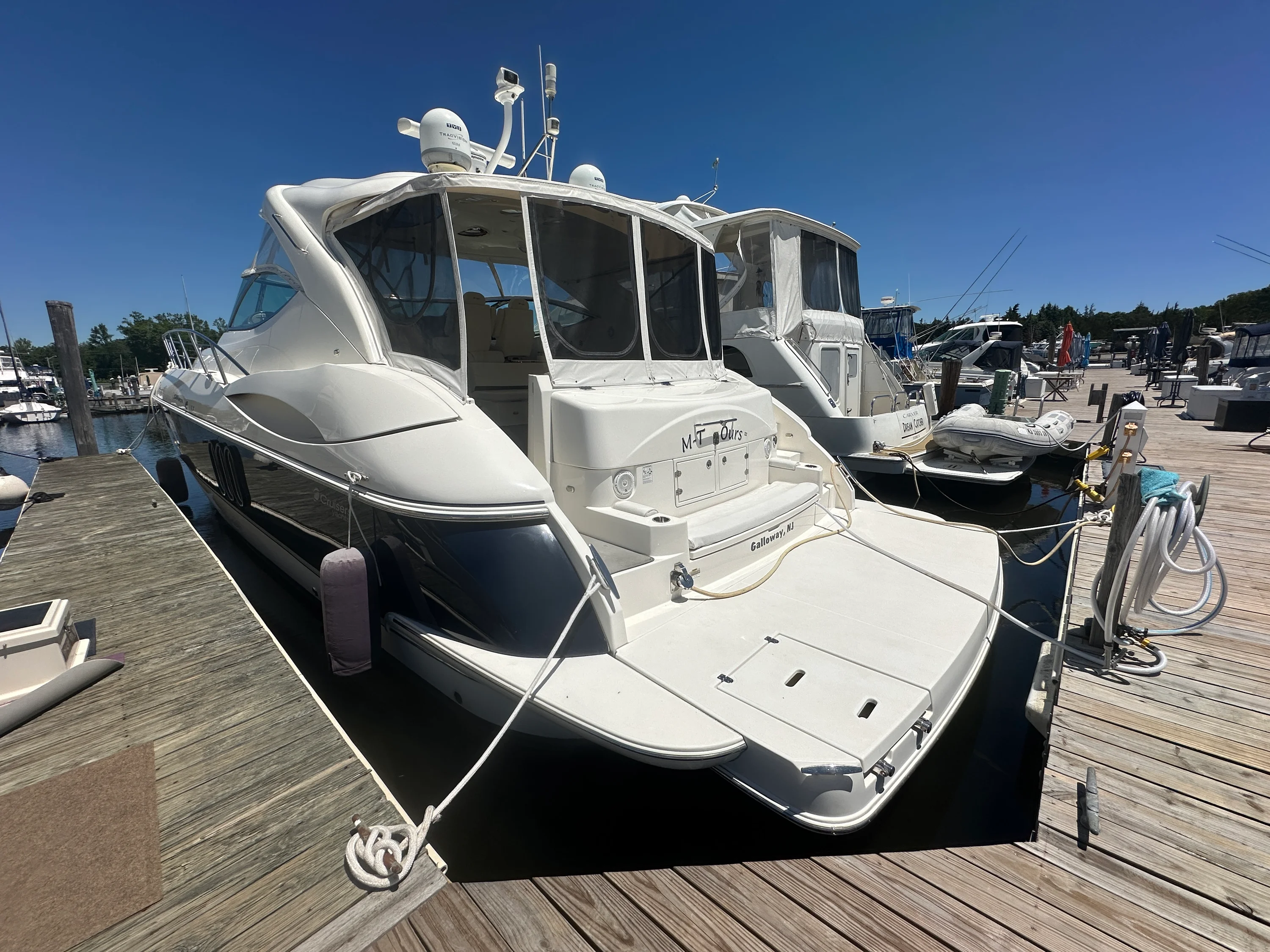 2007 Cruisers Yachts 520 EXPRESS Image Thumbnail #8