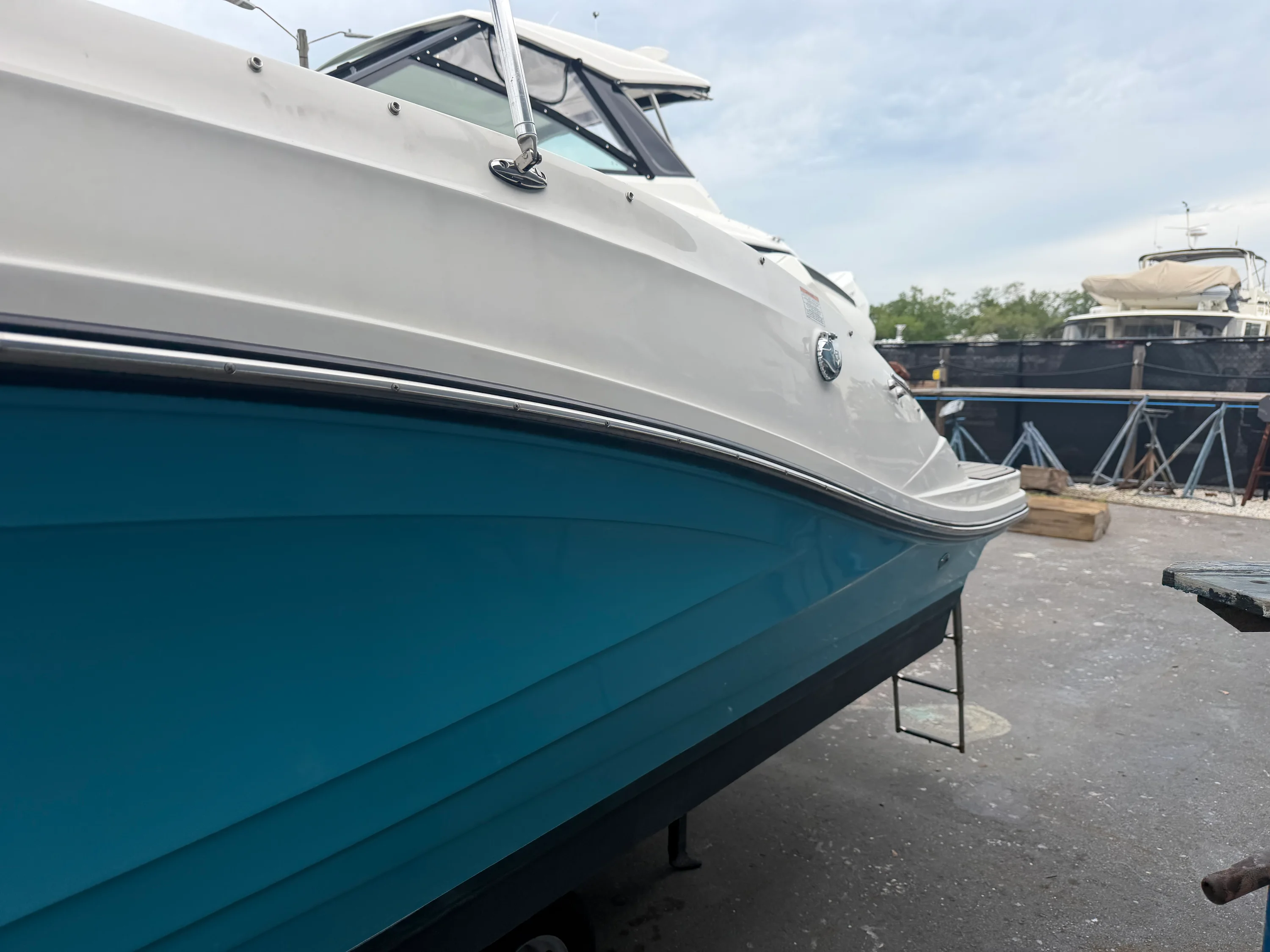 2023 Sea Ray 230 SPX OB Image Thumbnail #4