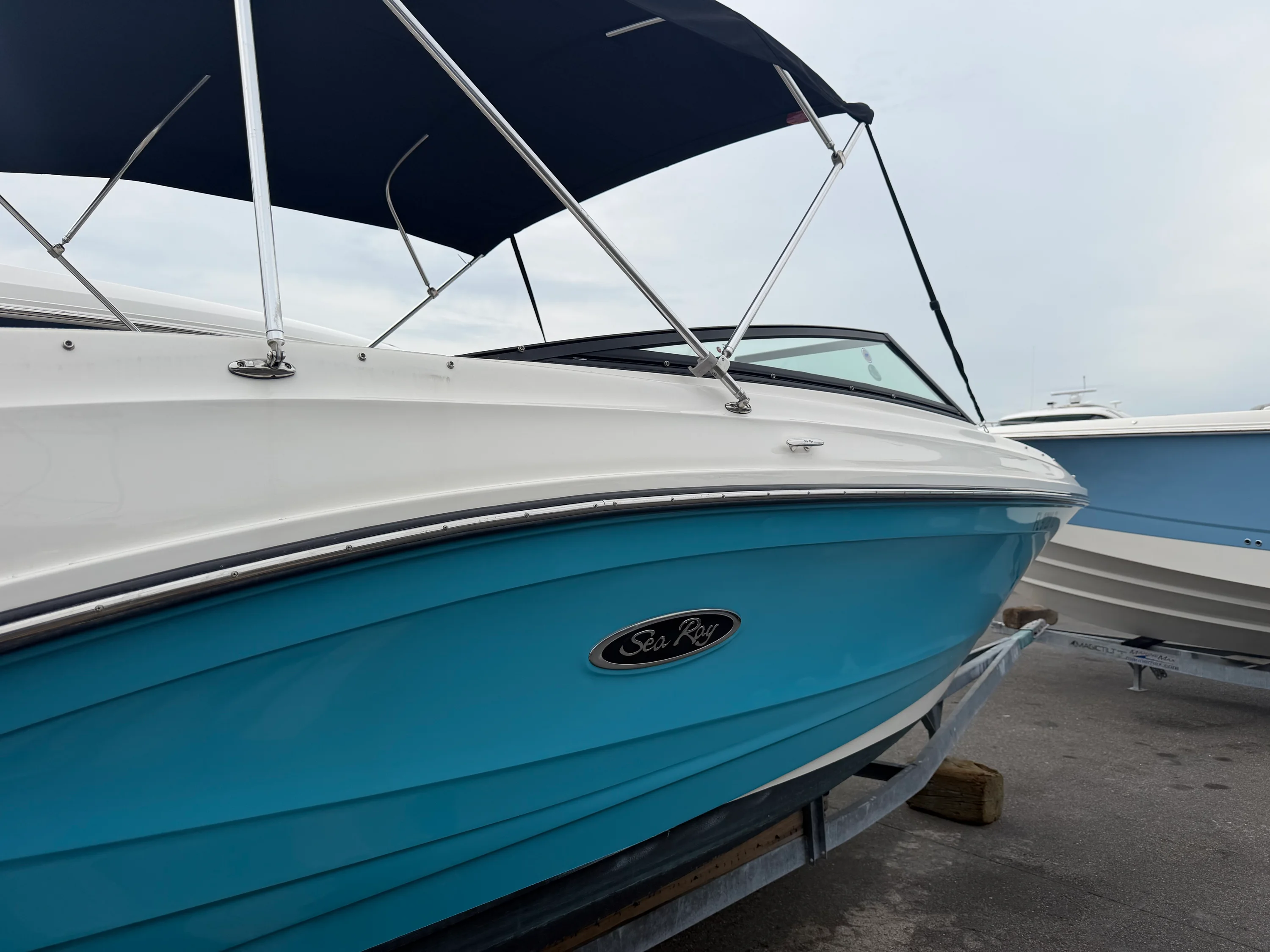 2023 Sea Ray 230 SPX OB Image Thumbnail #1