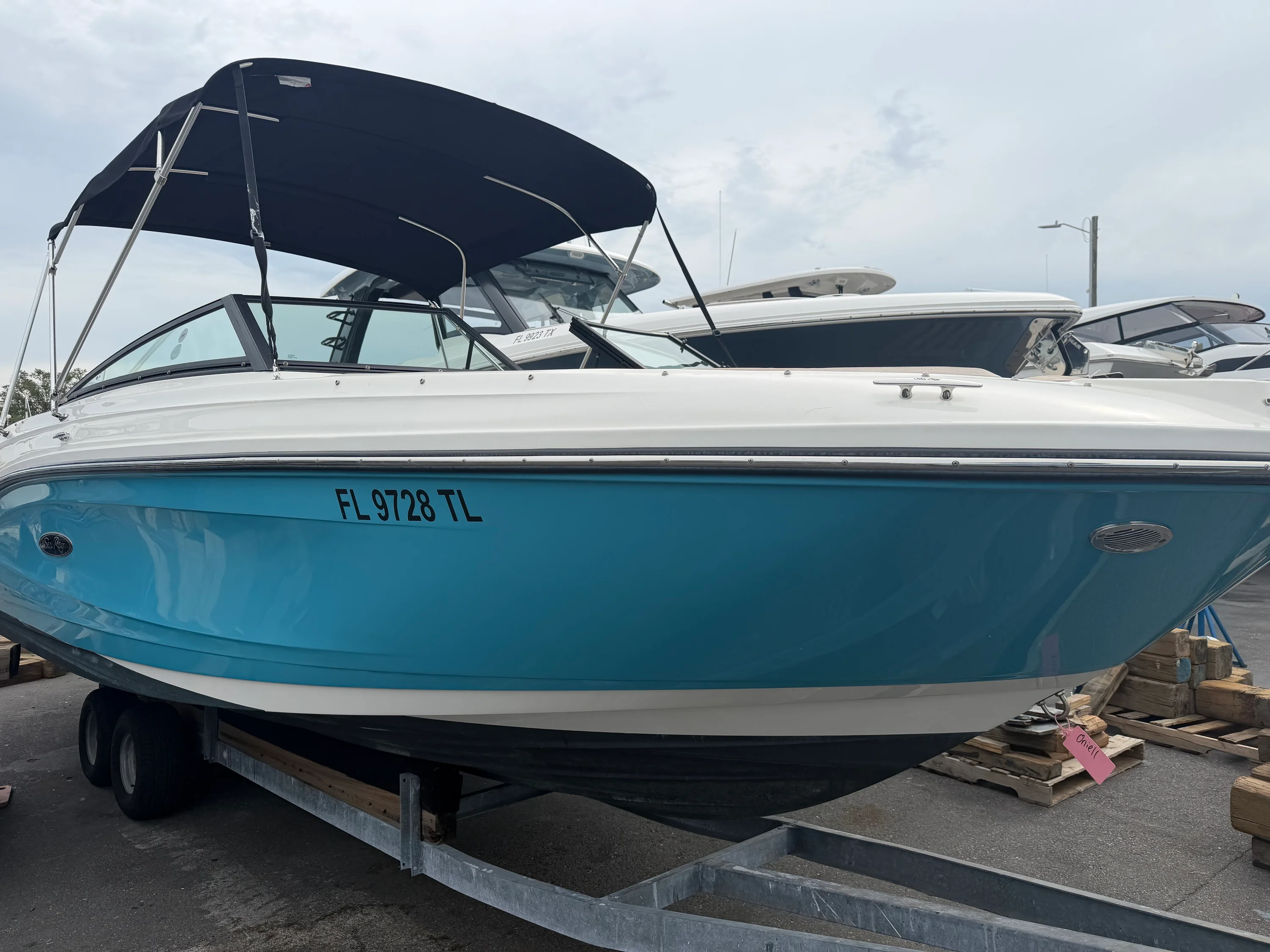 2023 Sea Ray 230 SPX OB Image Thumbnail #2