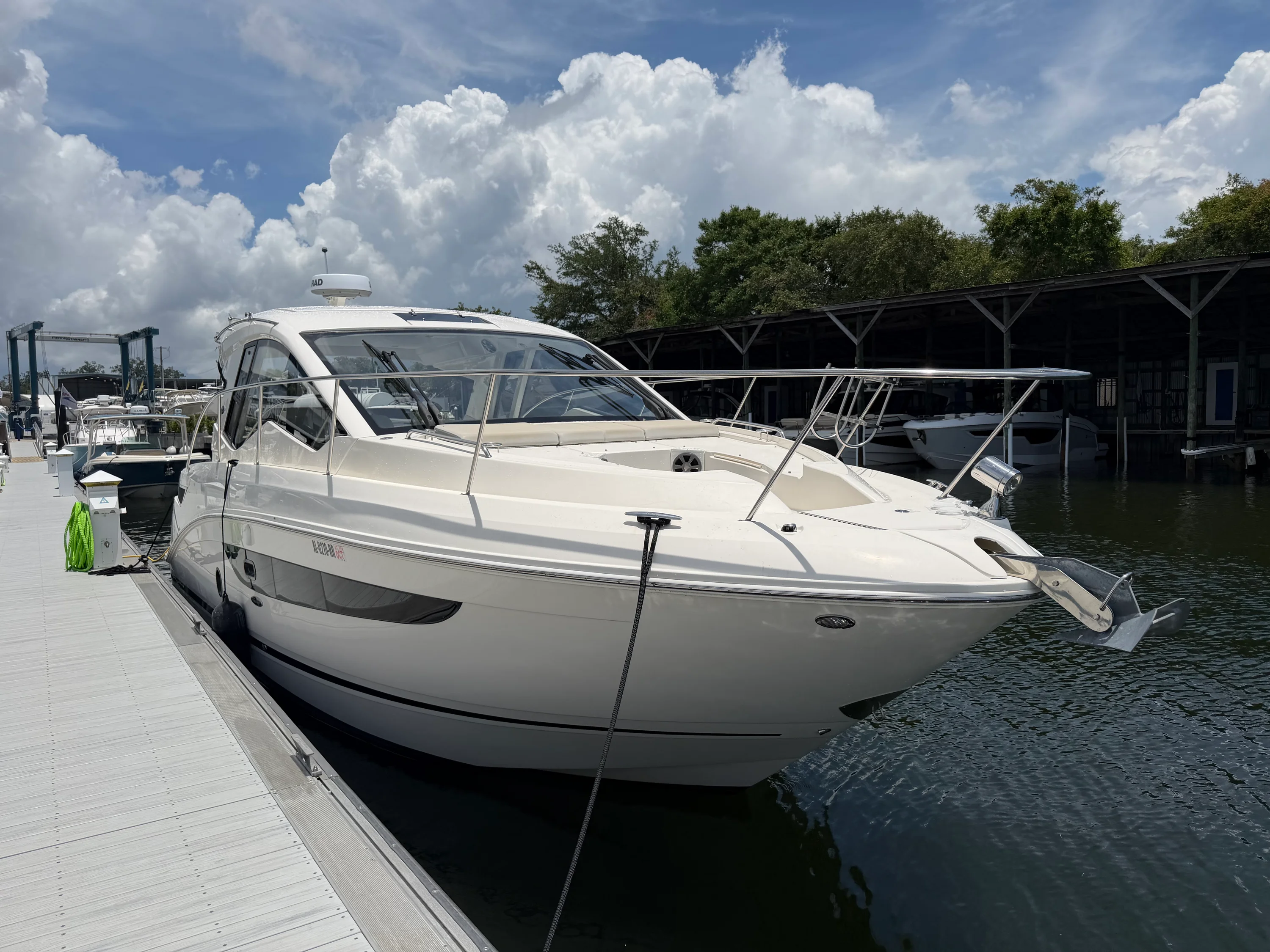 2019 Sea Ray Sundancer 350 Coupe Image Thumbnail #3