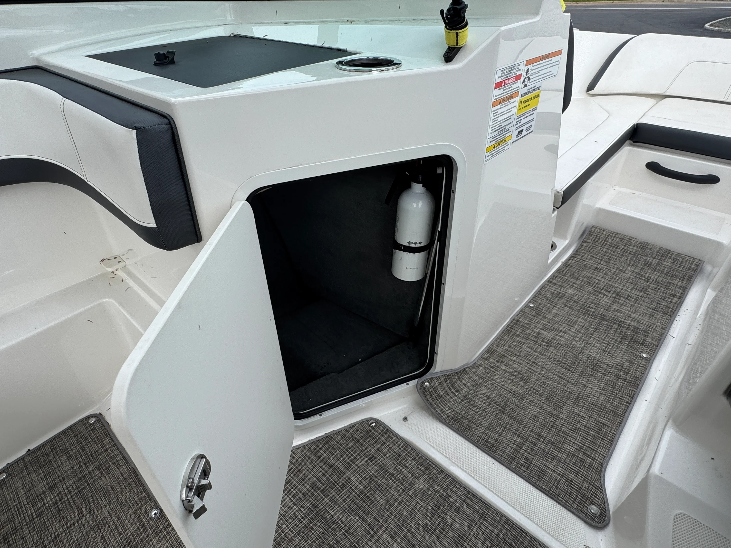2017 Sea Ray 190 SPX Image Thumbnail #19