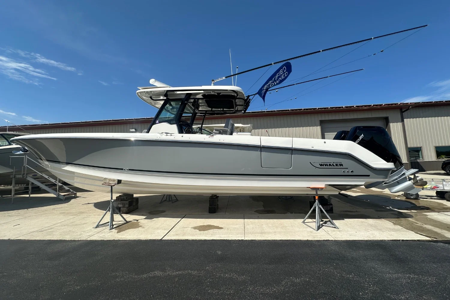 2024 Boston Whaler 330 Outrage Image Thumbnail #1