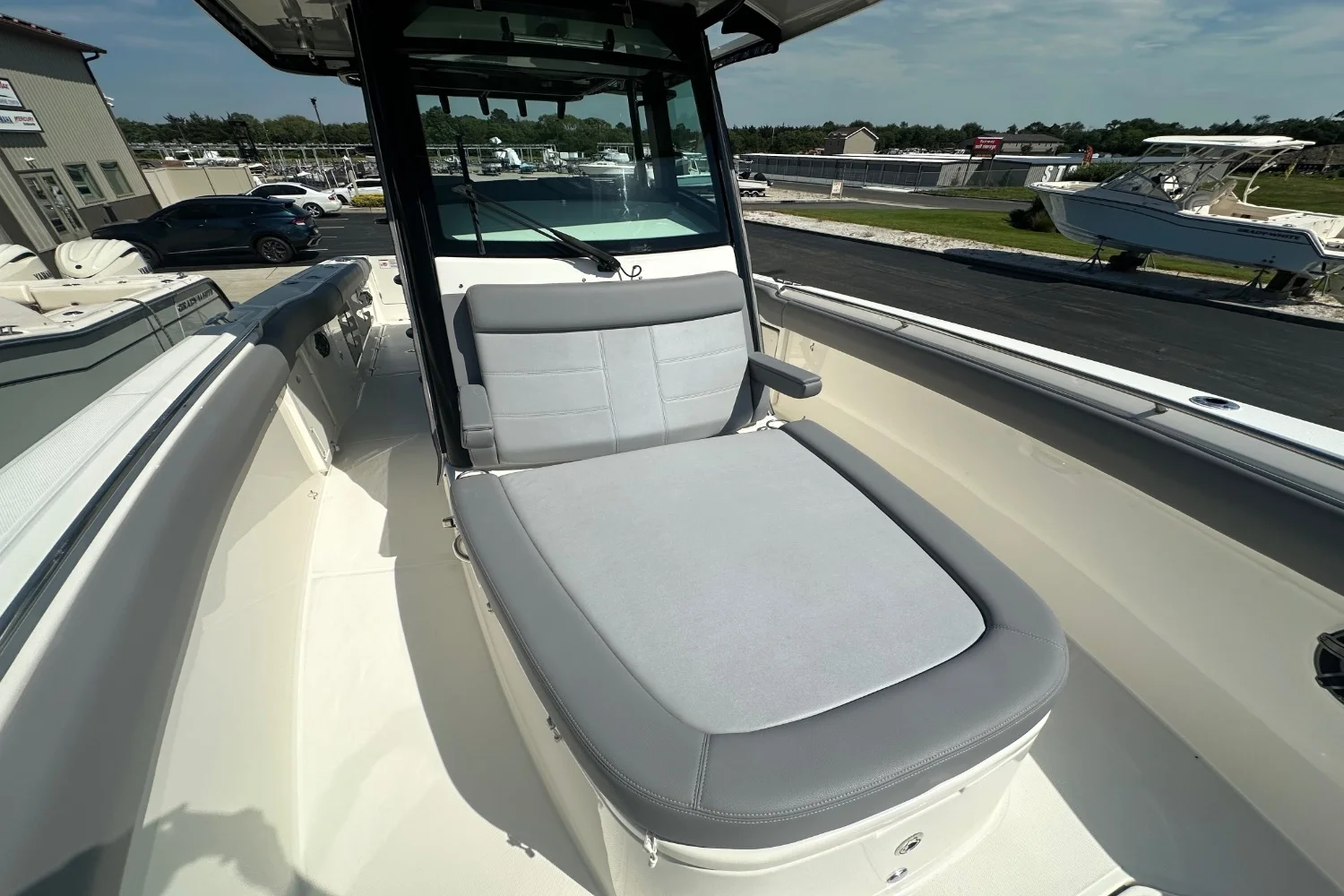 2024 Boston Whaler 330 Outrage Image Thumbnail #19