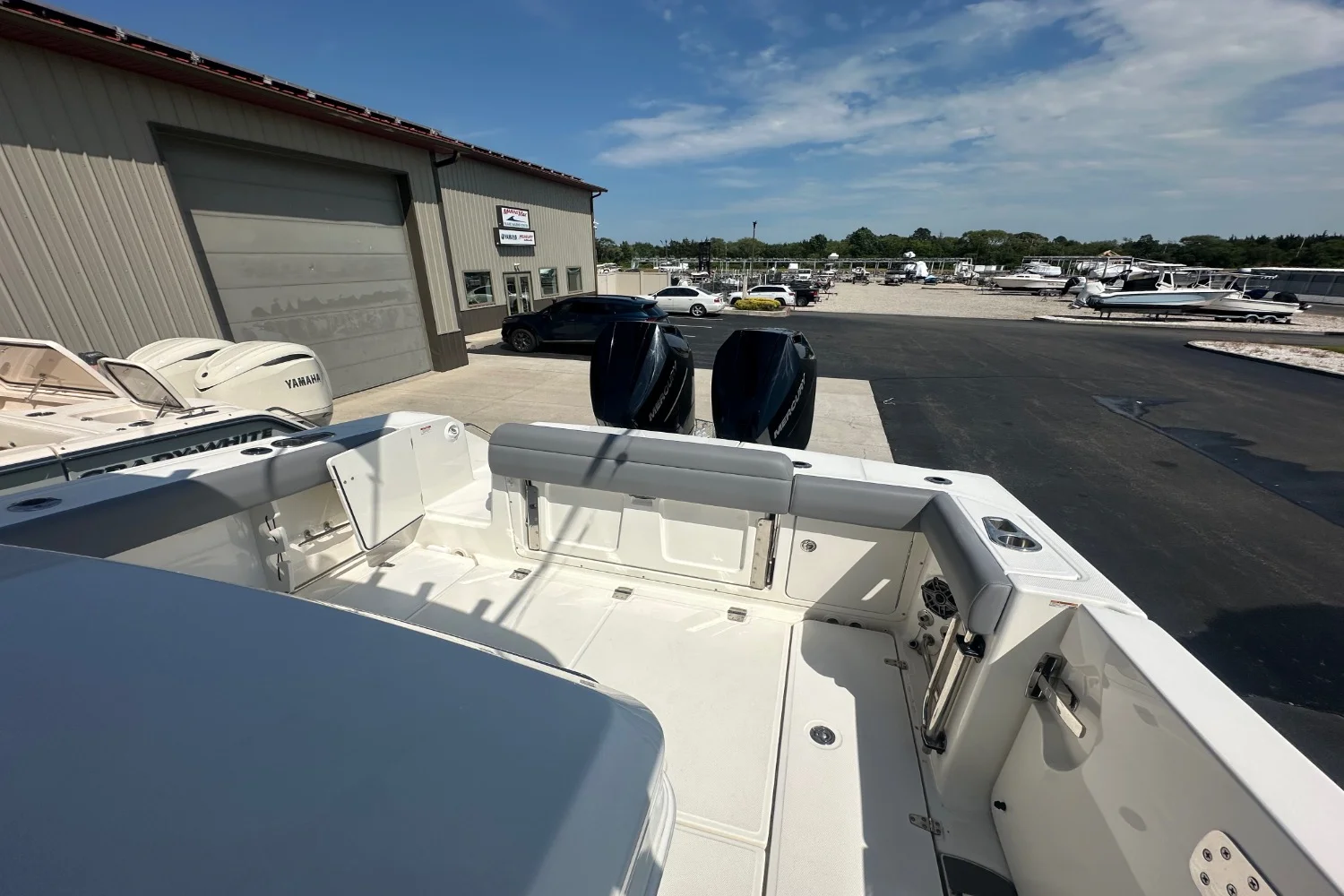 2024 Boston Whaler 330 Outrage Image Thumbnail #3