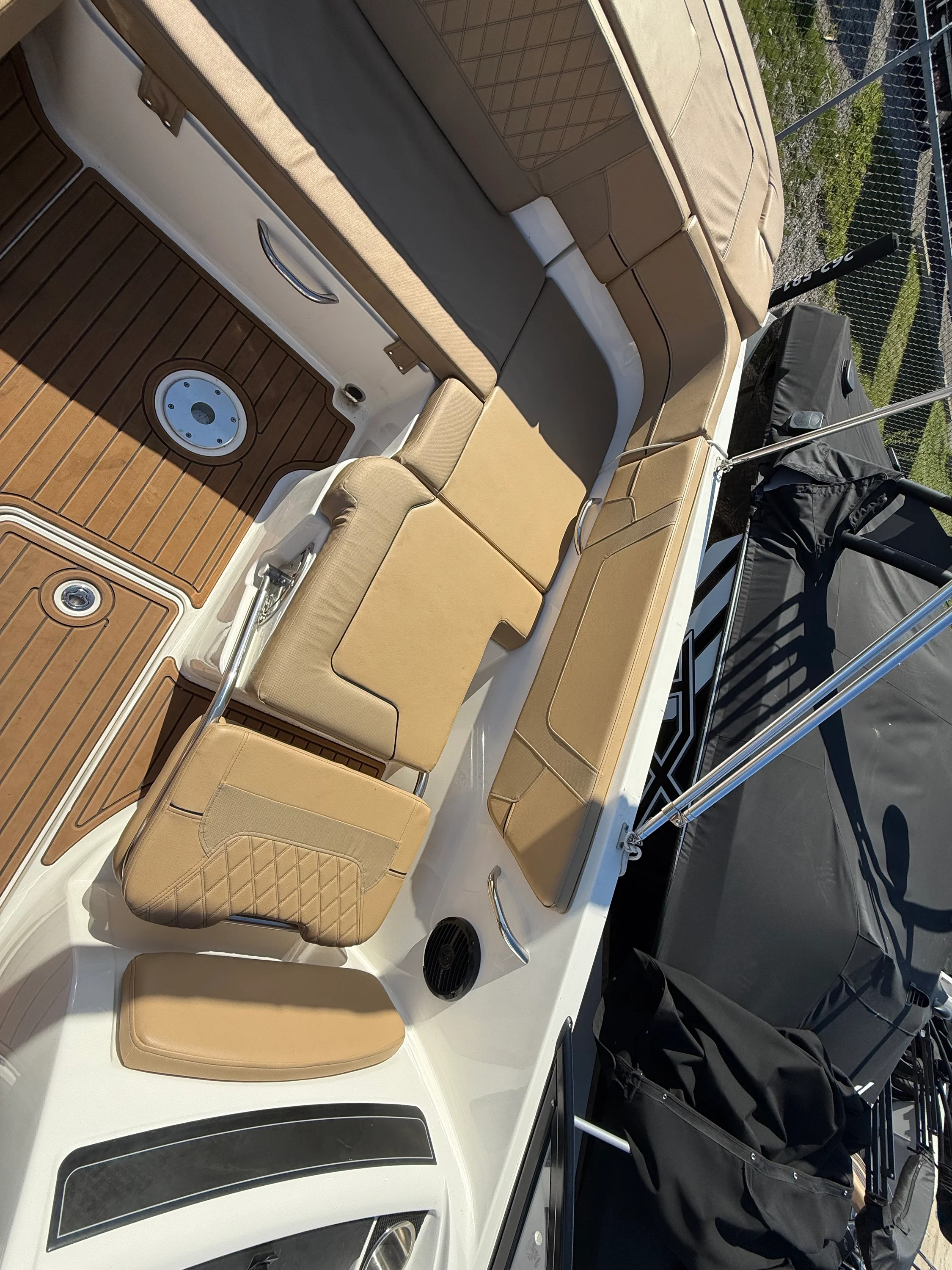 2023 Bayliner VR6 Bowrider Image Thumbnail #6