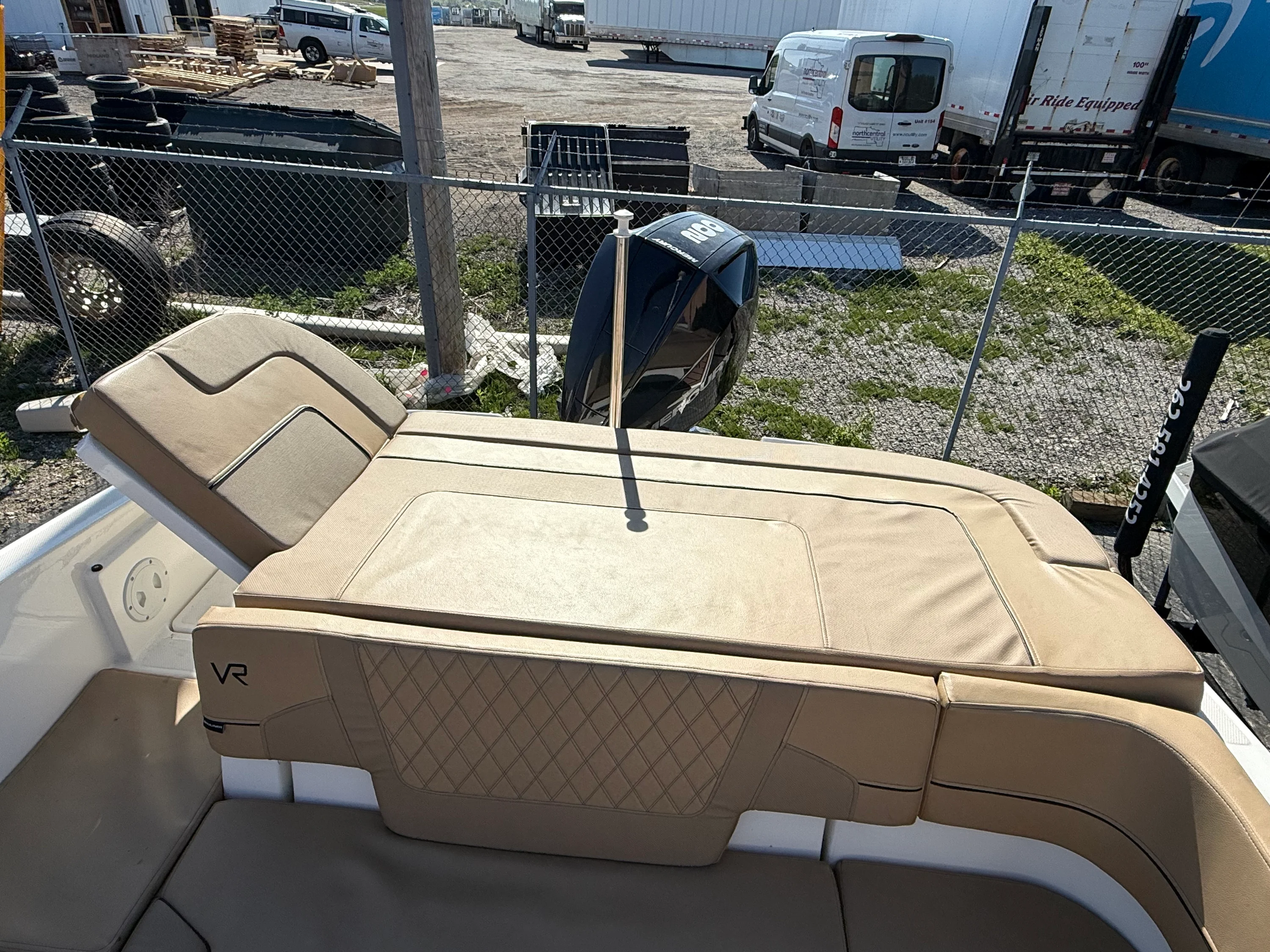 2023 Bayliner VR6 Bowrider Image Thumbnail #4