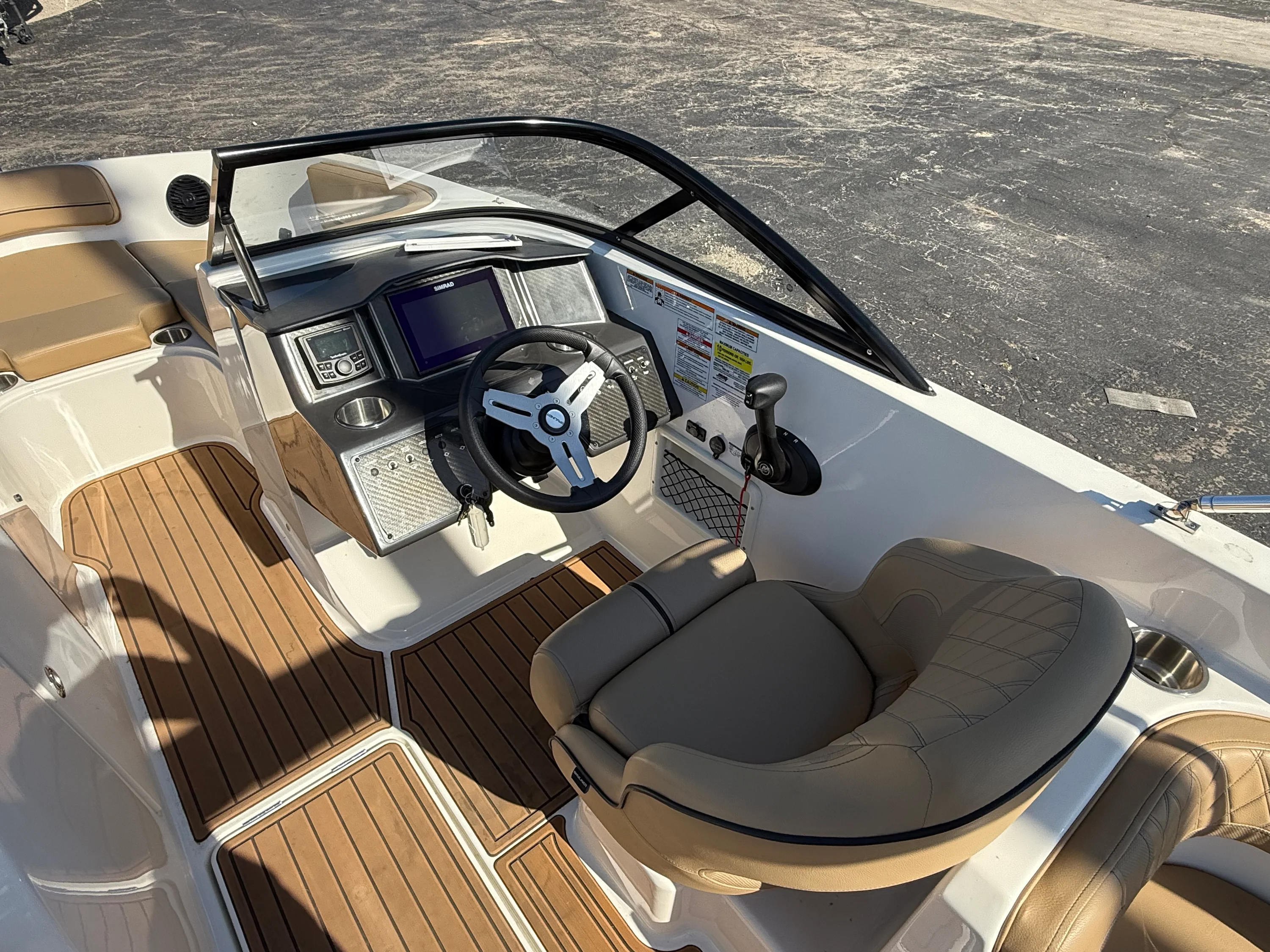 2023 Bayliner VR6 Bowrider Image Thumbnail #11