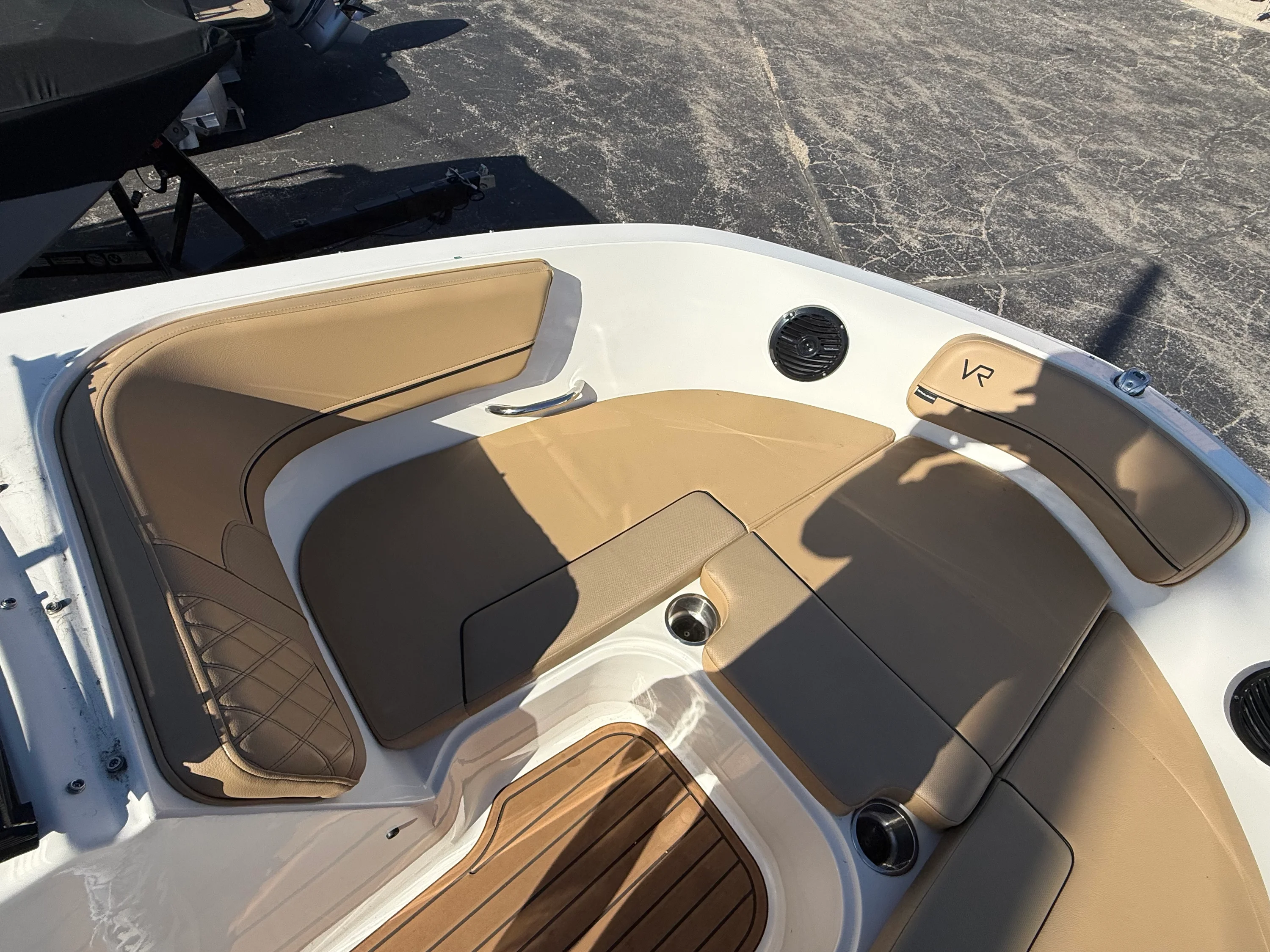 2023 Bayliner VR6 Bowrider Image Thumbnail #14