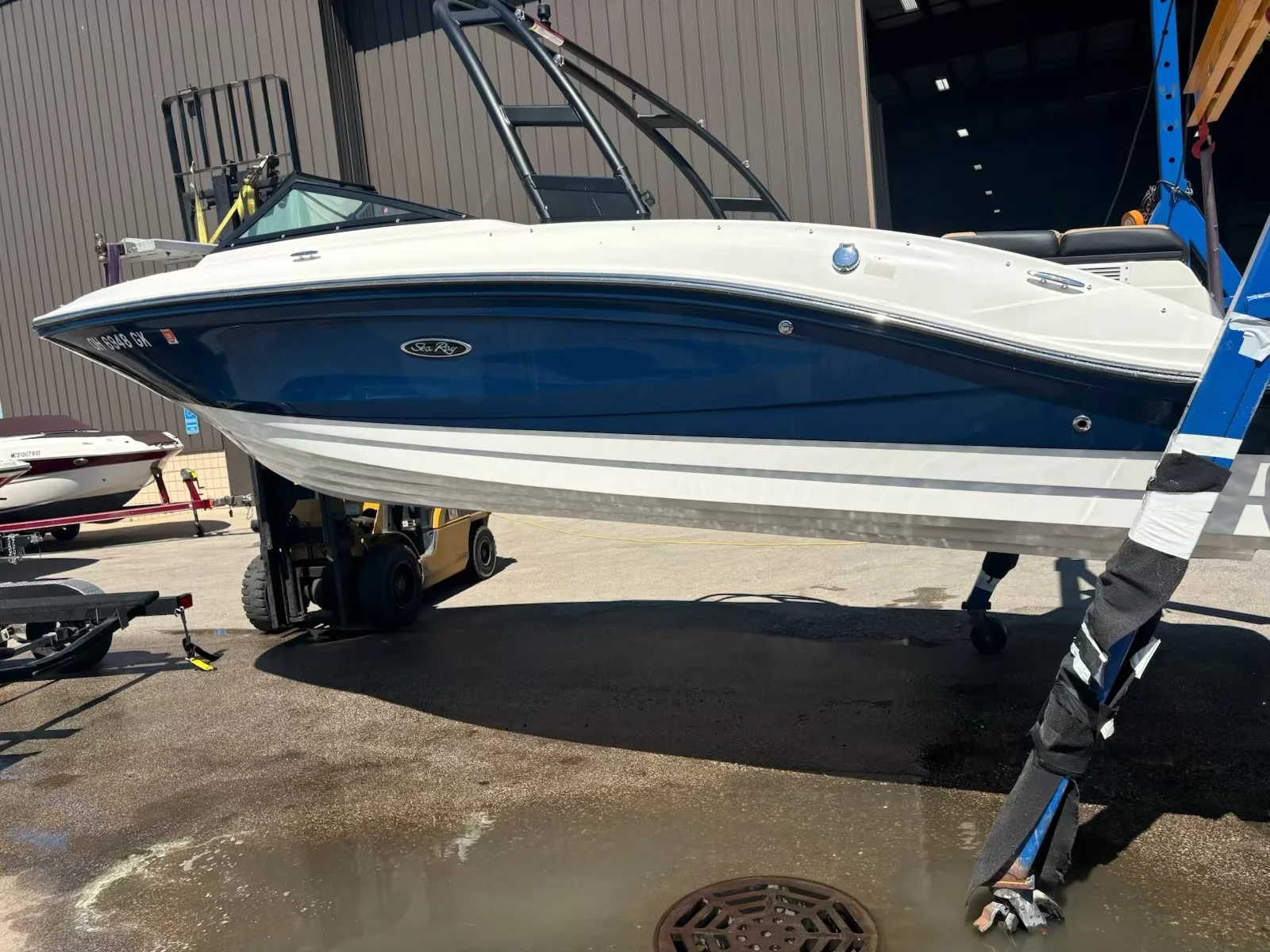 2023 Sea Ray 210 SPX Image Thumbnail #2