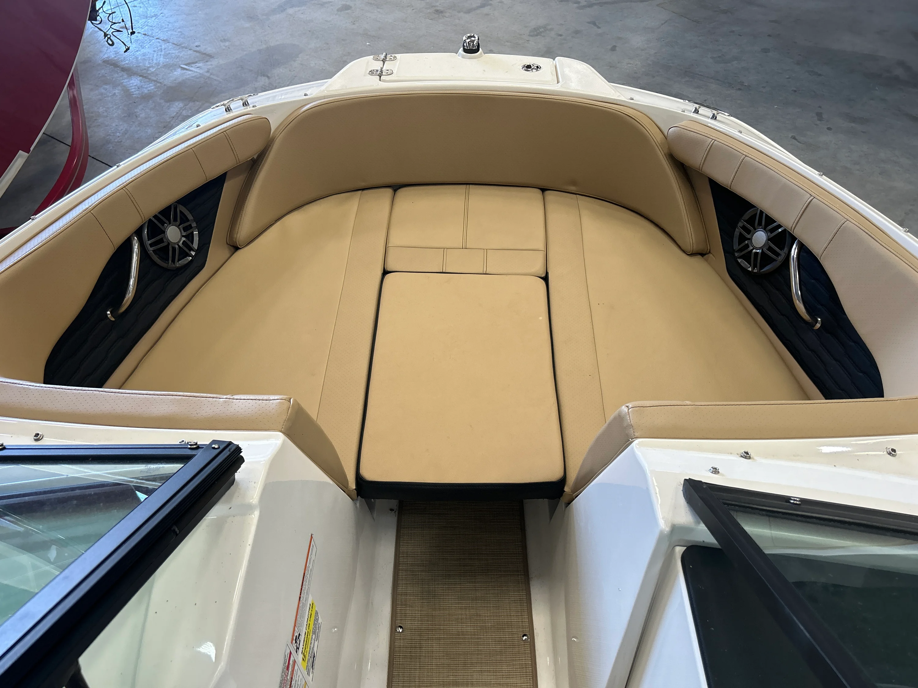 2023 Sea Ray 210 SPX Image Thumbnail #9