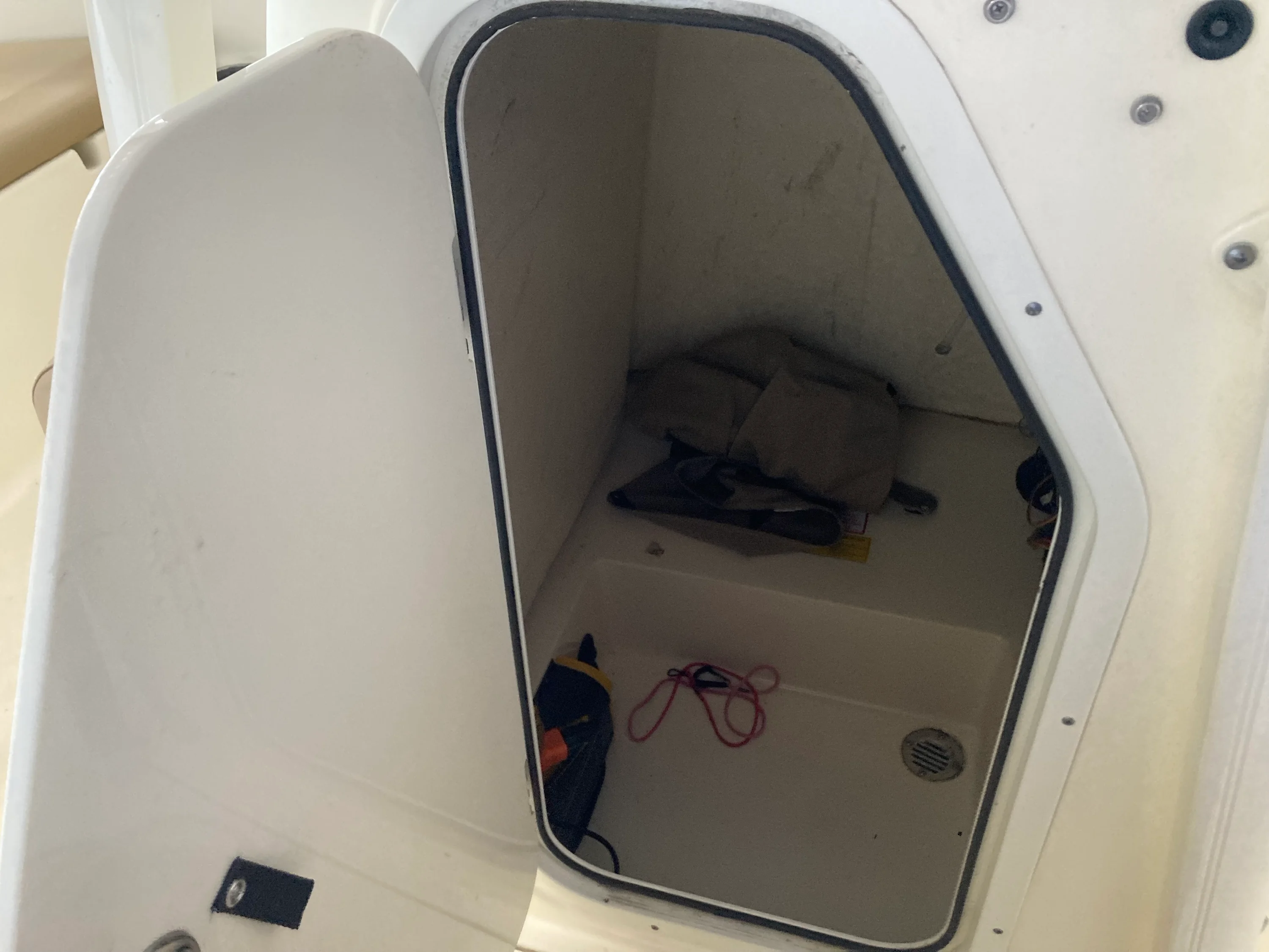 2019 Scout 195 SPORTFISH Image Thumbnail #12