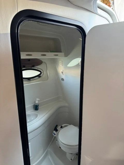 2005 Crownline 270 CR Image Thumbnail #44