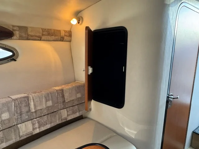 2005 Crownline 270 CR Image Thumbnail #46