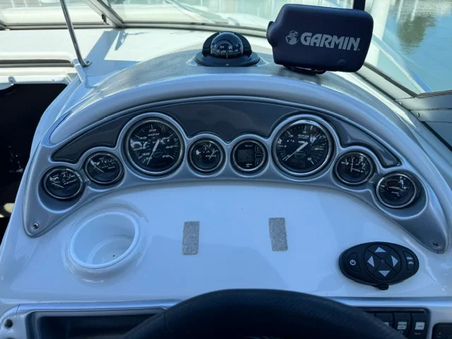 2005 Crownline 270 CR Image Thumbnail #31