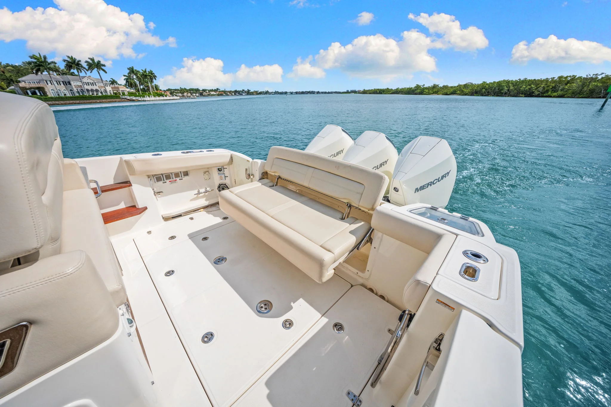 2020 Boston Whaler 350 REALM Image Thumbnail #36