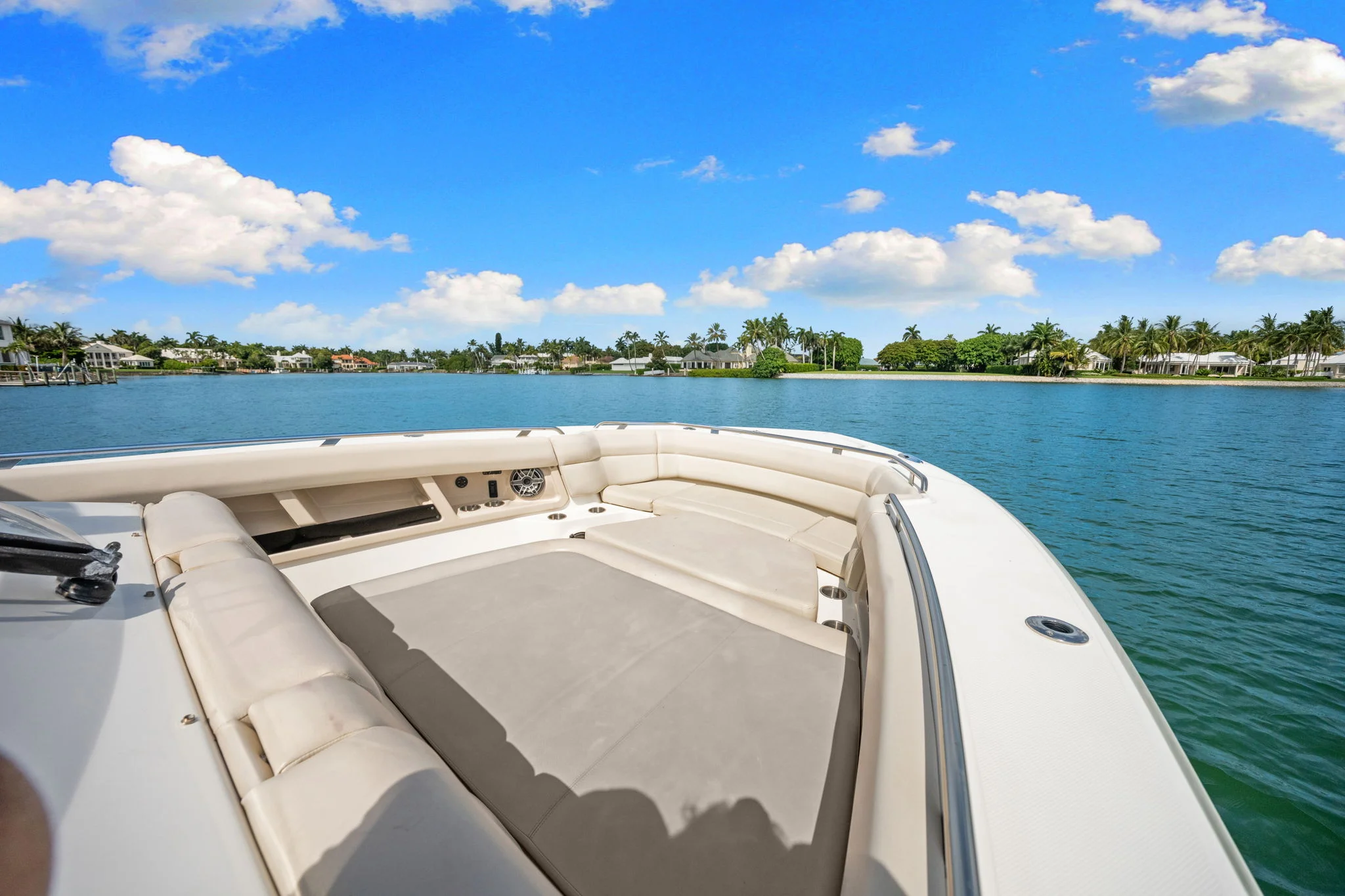 2020 Boston Whaler 350 REALM Image Thumbnail #46