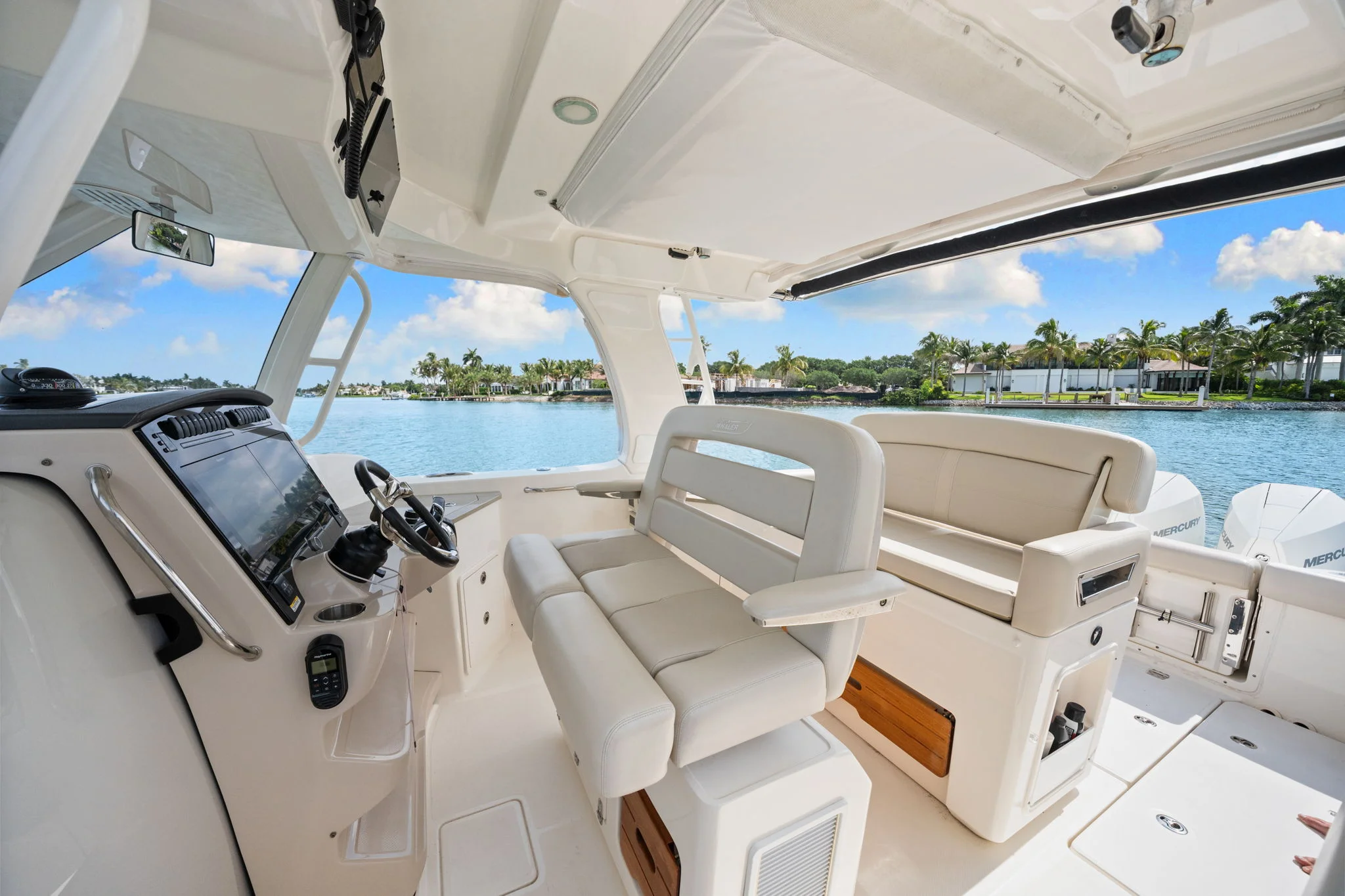 2020 Boston Whaler 350 REALM Image Thumbnail #51