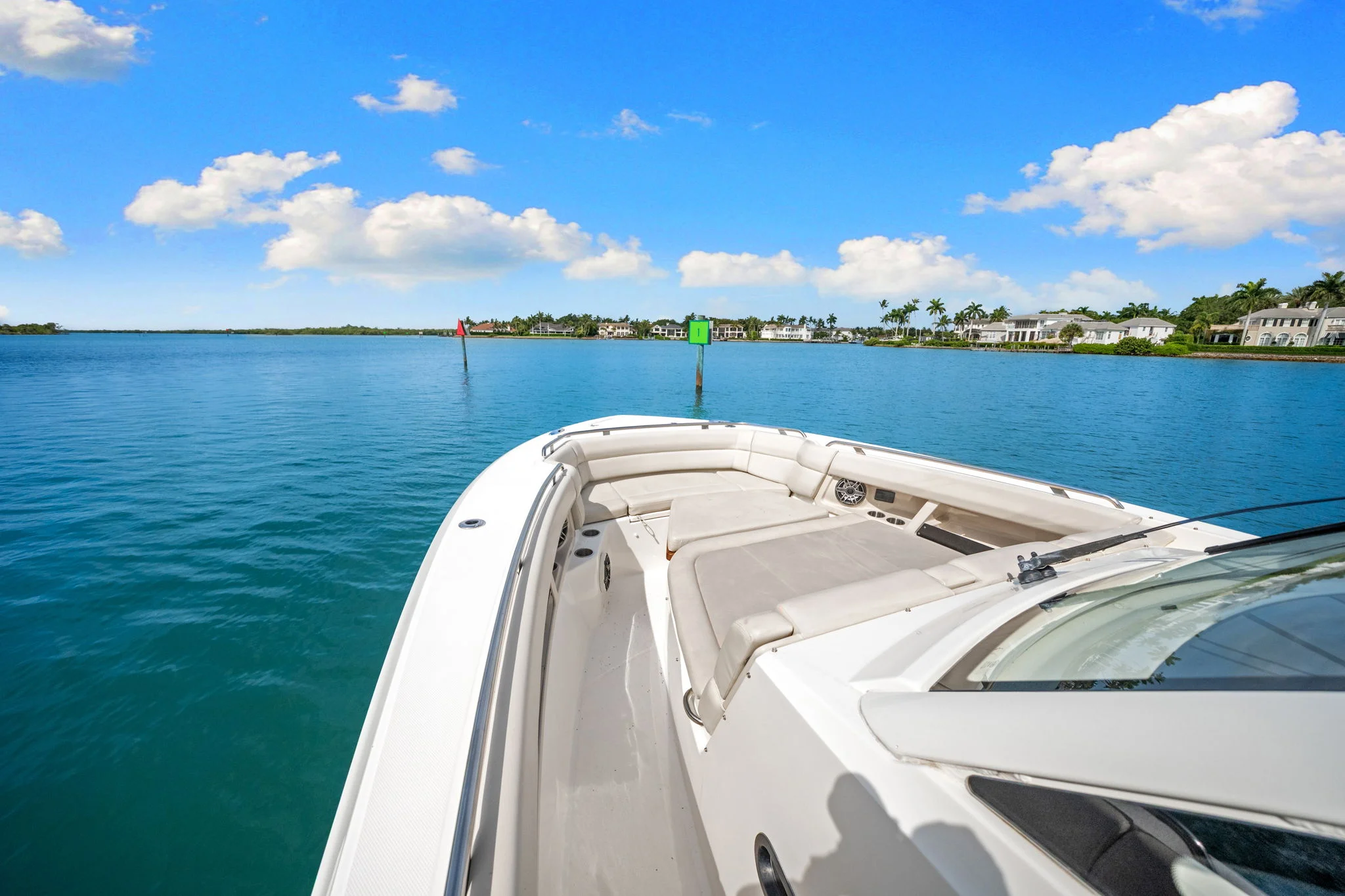 2020 Boston Whaler 350 REALM Image Thumbnail #33