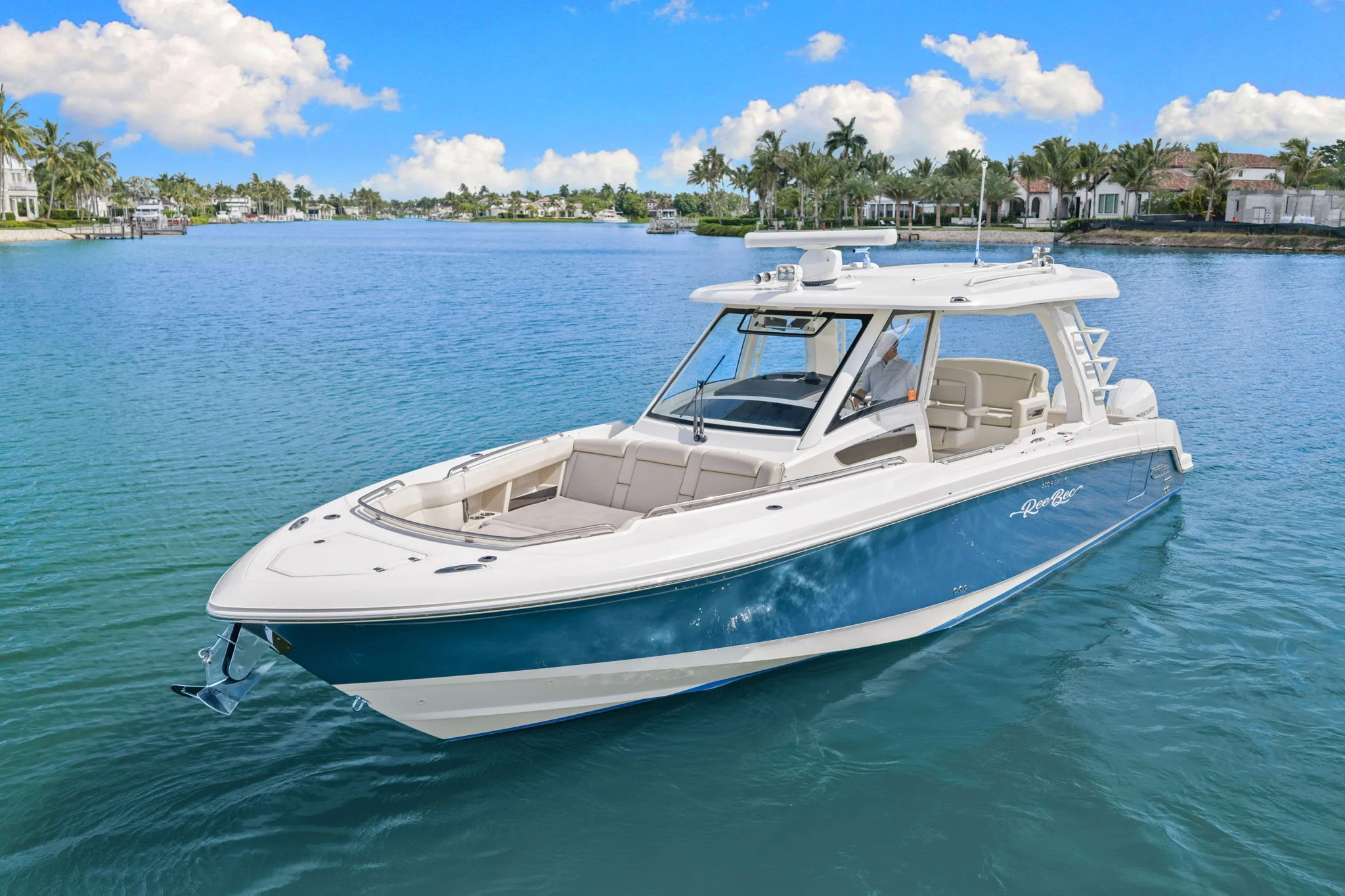 2020 Boston Whaler 350 REALM Image Thumbnail #11