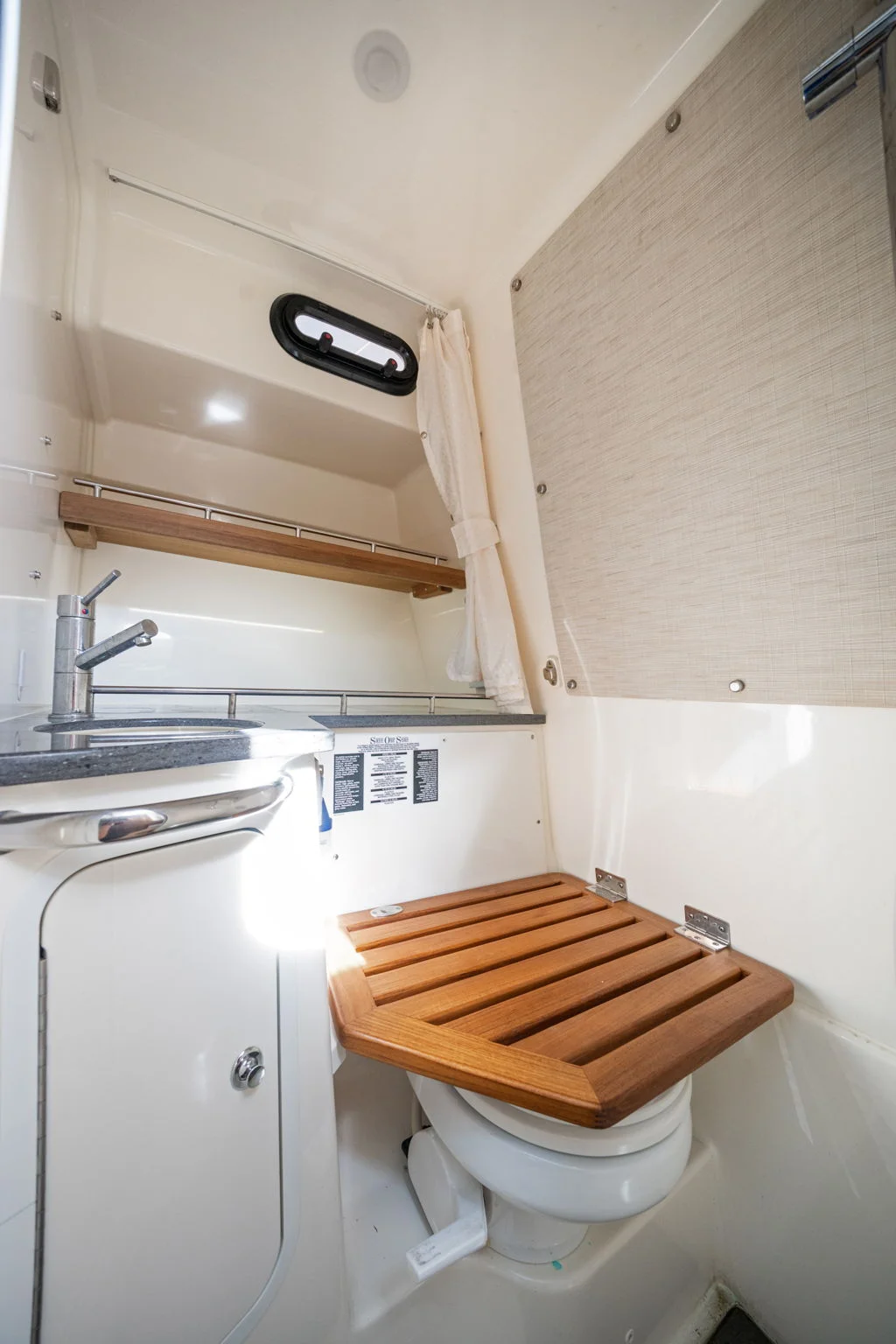 2020 Boston Whaler 350 REALM Image Thumbnail #27