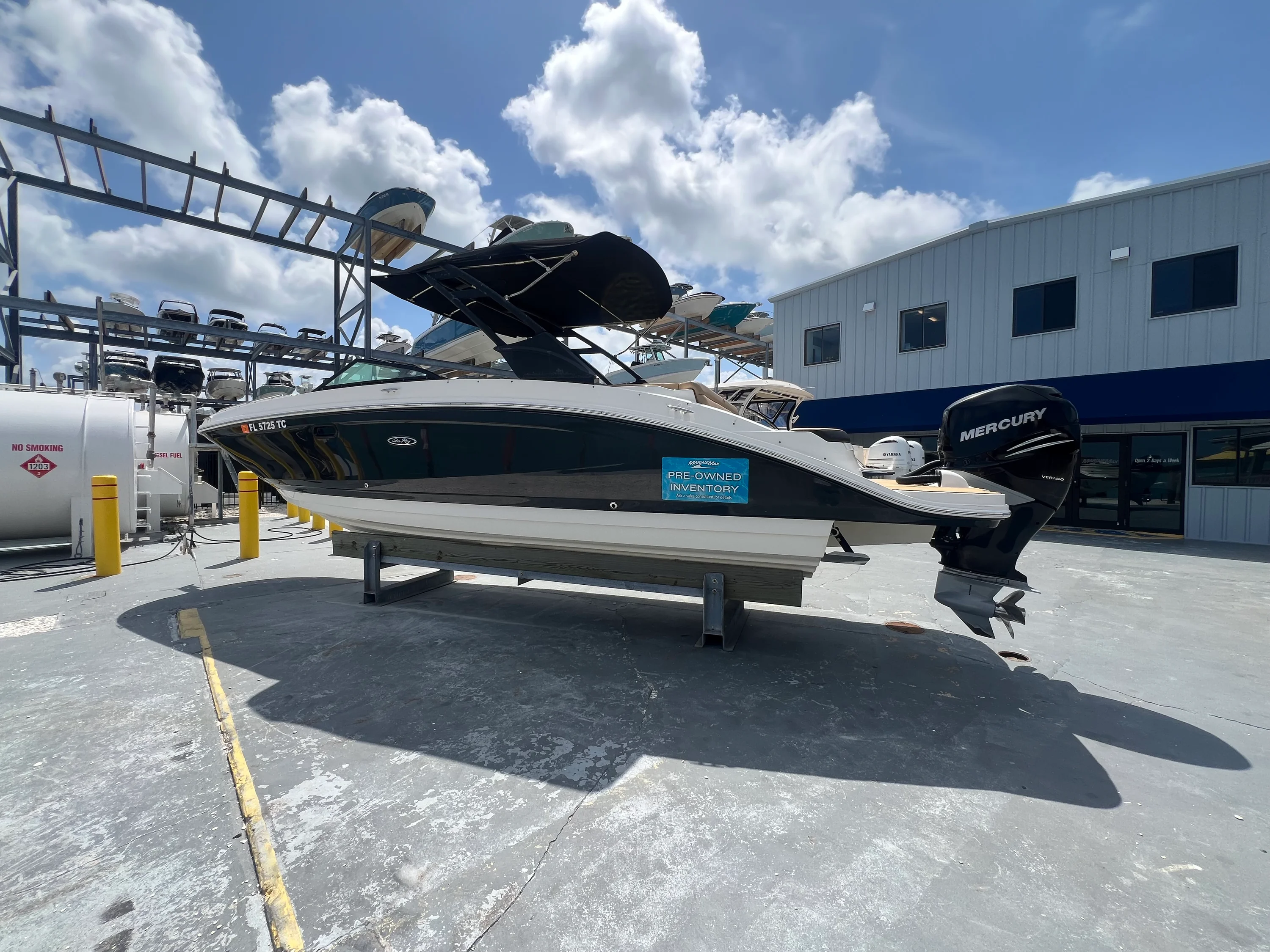 2022 Sea Ray SDX 270 Outboard Image Thumbnail #7
