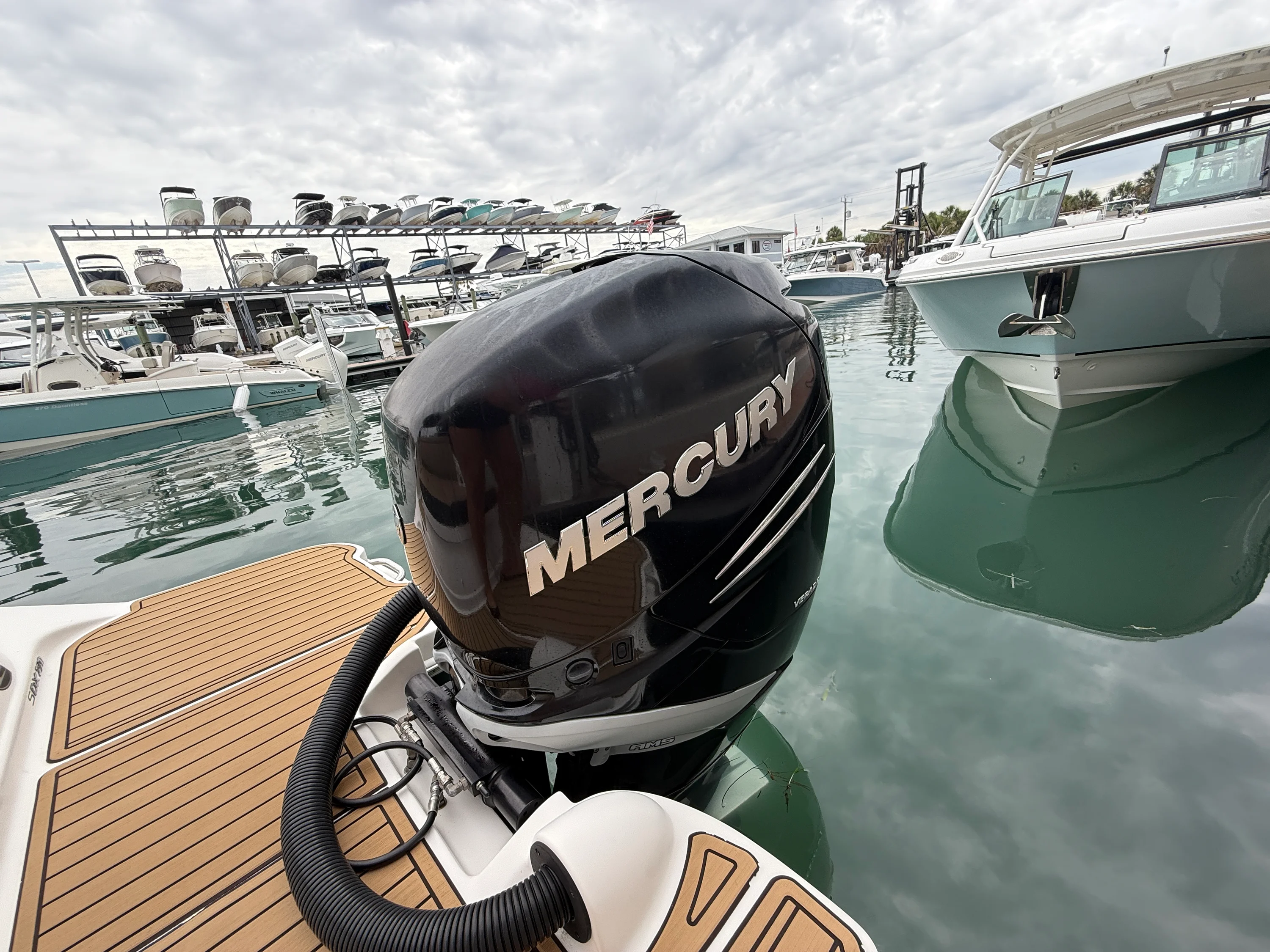 2022 Sea Ray SDX 270 Outboard Image Thumbnail #31