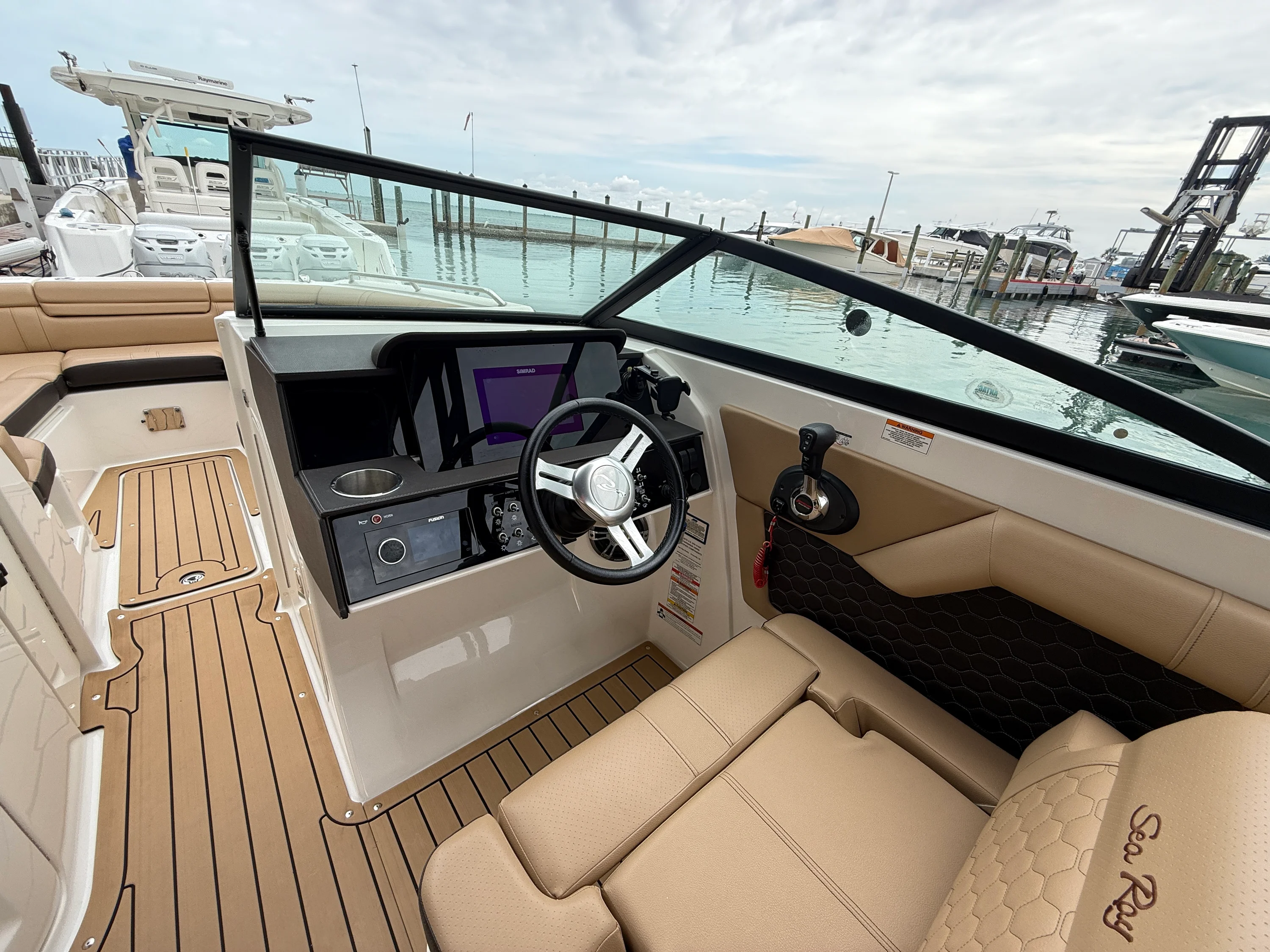 2022 Sea Ray SDX 270 Outboard Image Thumbnail #14