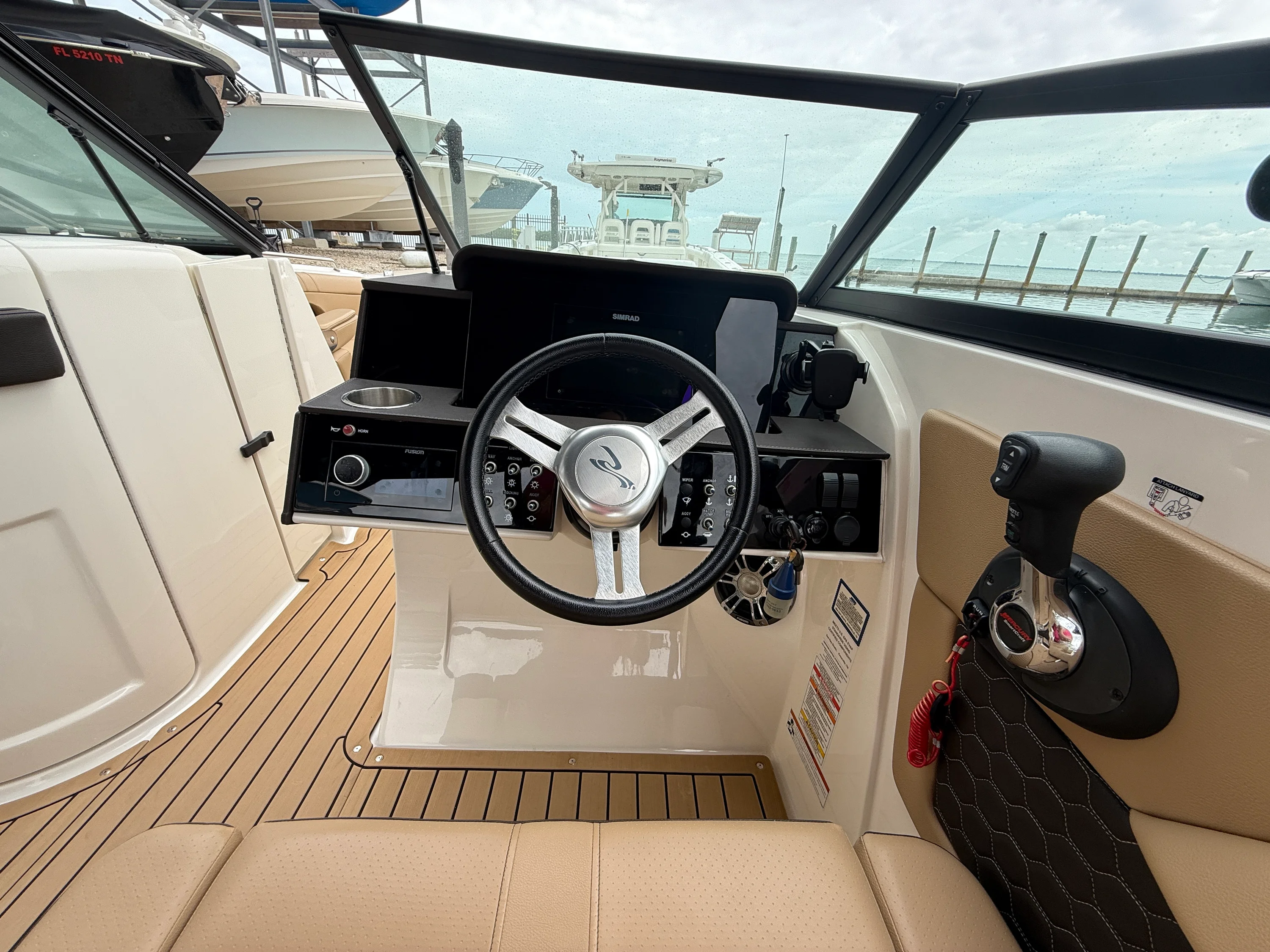 2022 Sea Ray SDX 270 Outboard Image Thumbnail #15