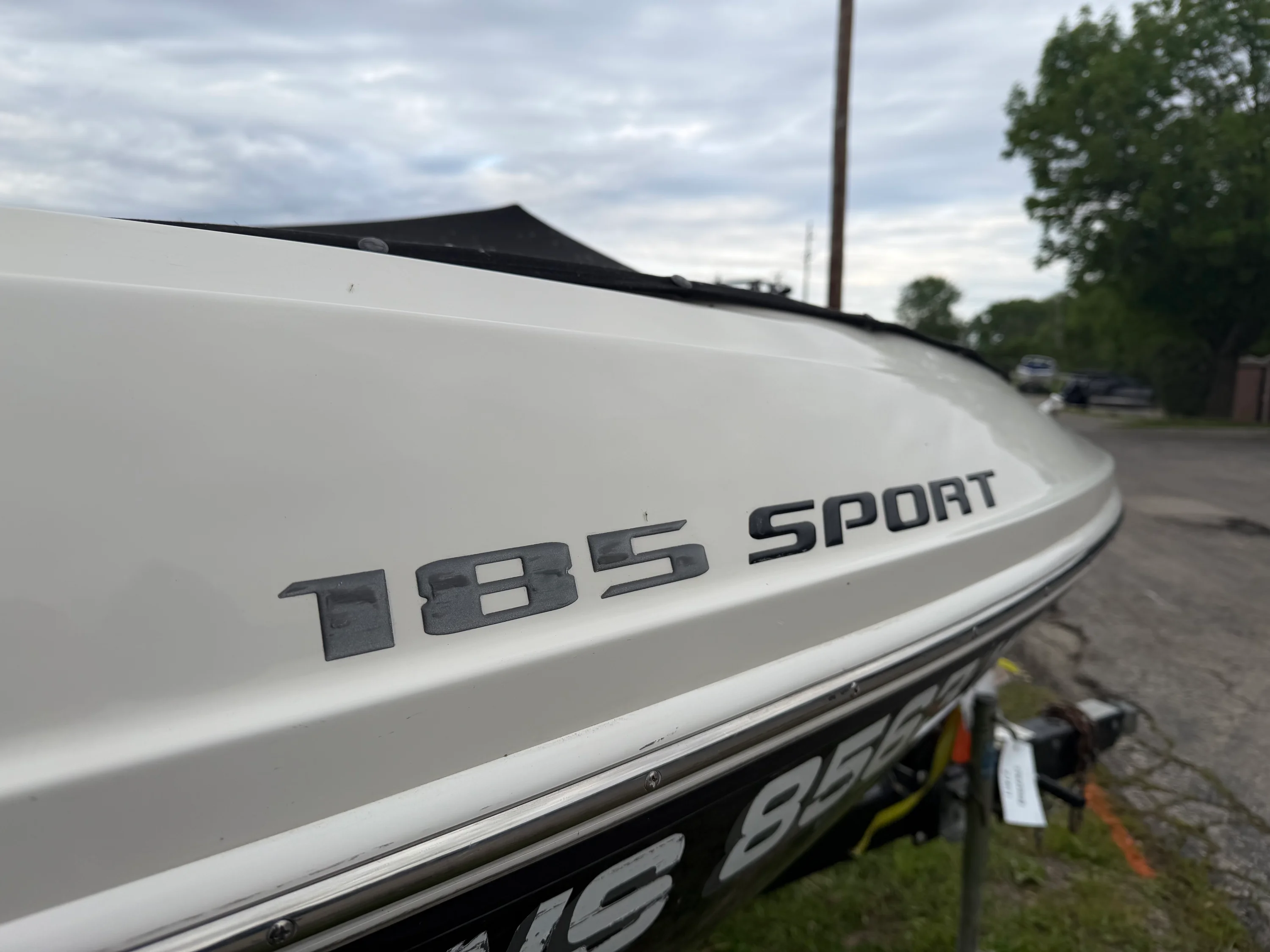 2010 Sea Ray 185 SP/SS Image Thumbnail #8