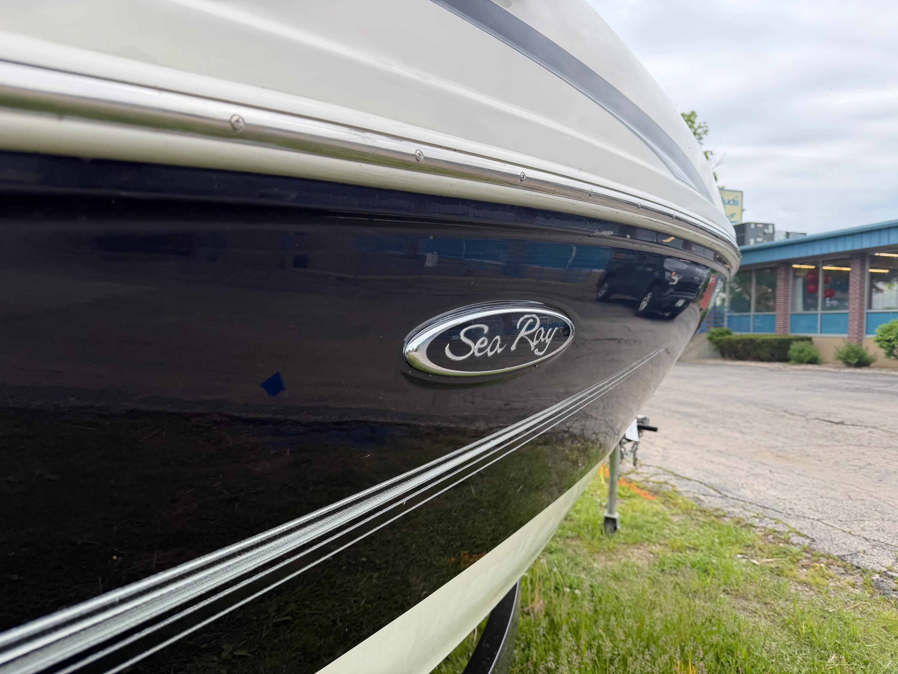 2010 Sea Ray 185 SP/SS Image Thumbnail #7