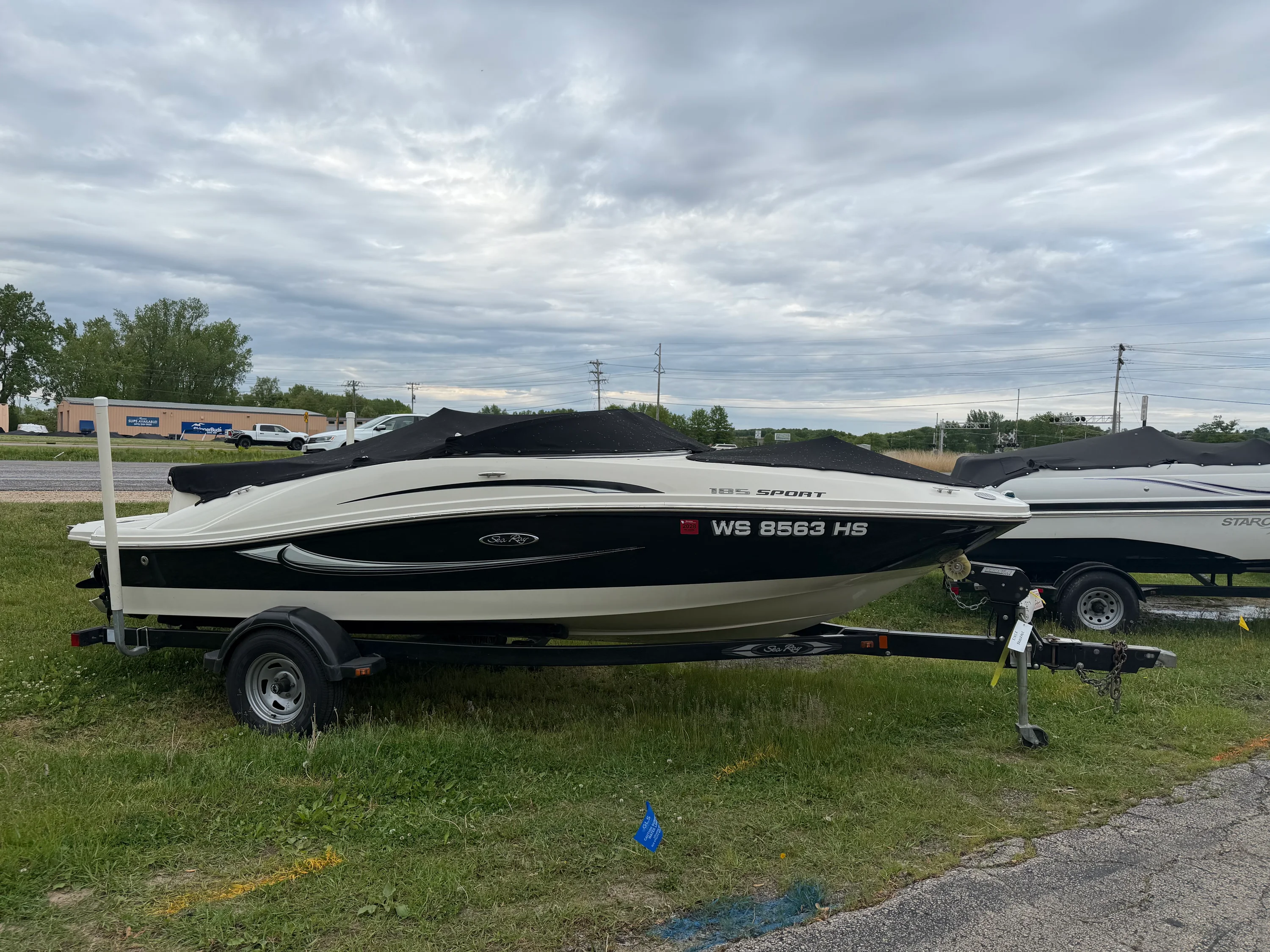 2010 Sea Ray 185 SP/SS Image Thumbnail #1